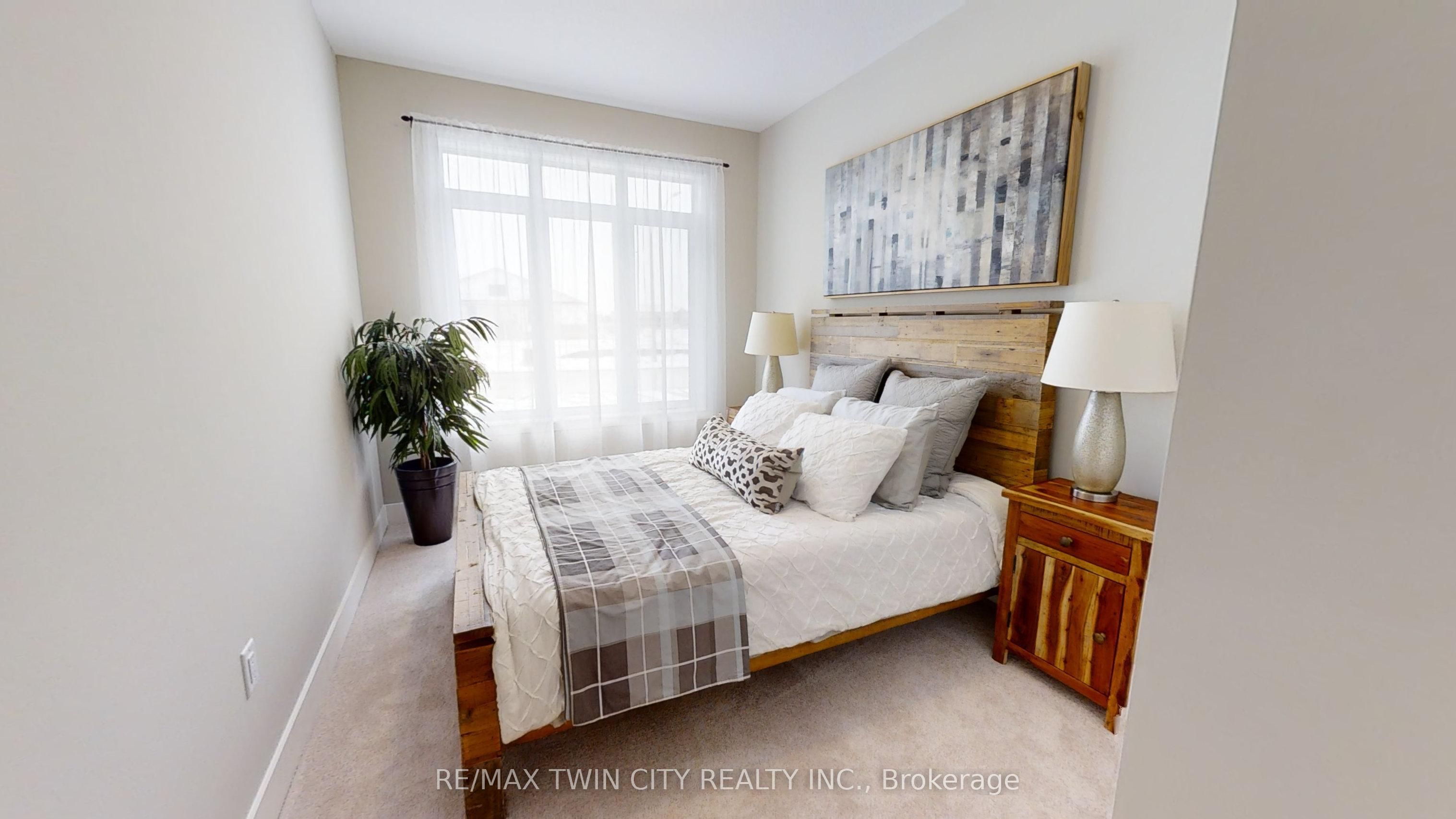 668 Chelton Road Property Photo 19