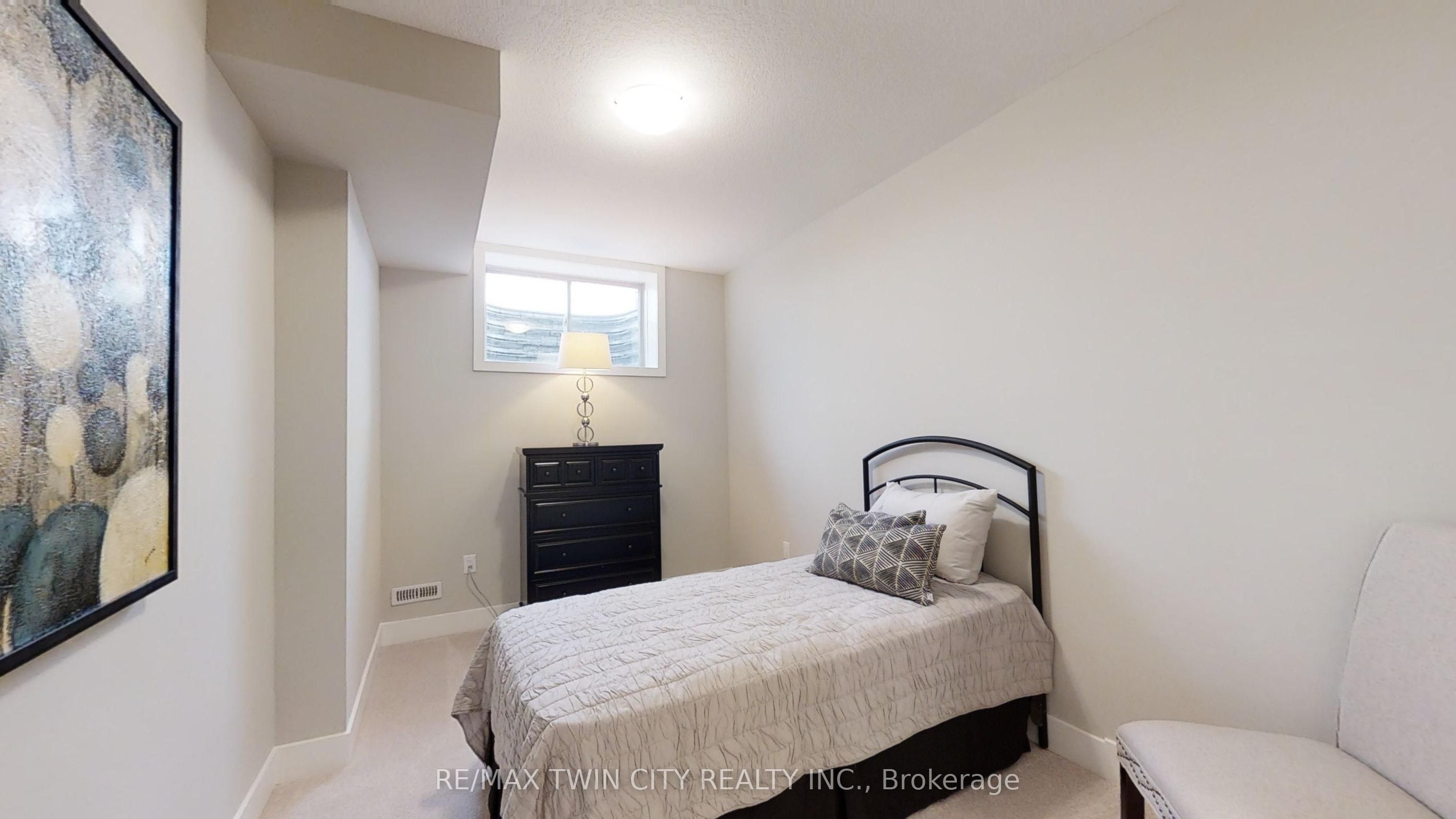 668 Chelton Road Property Photo 27