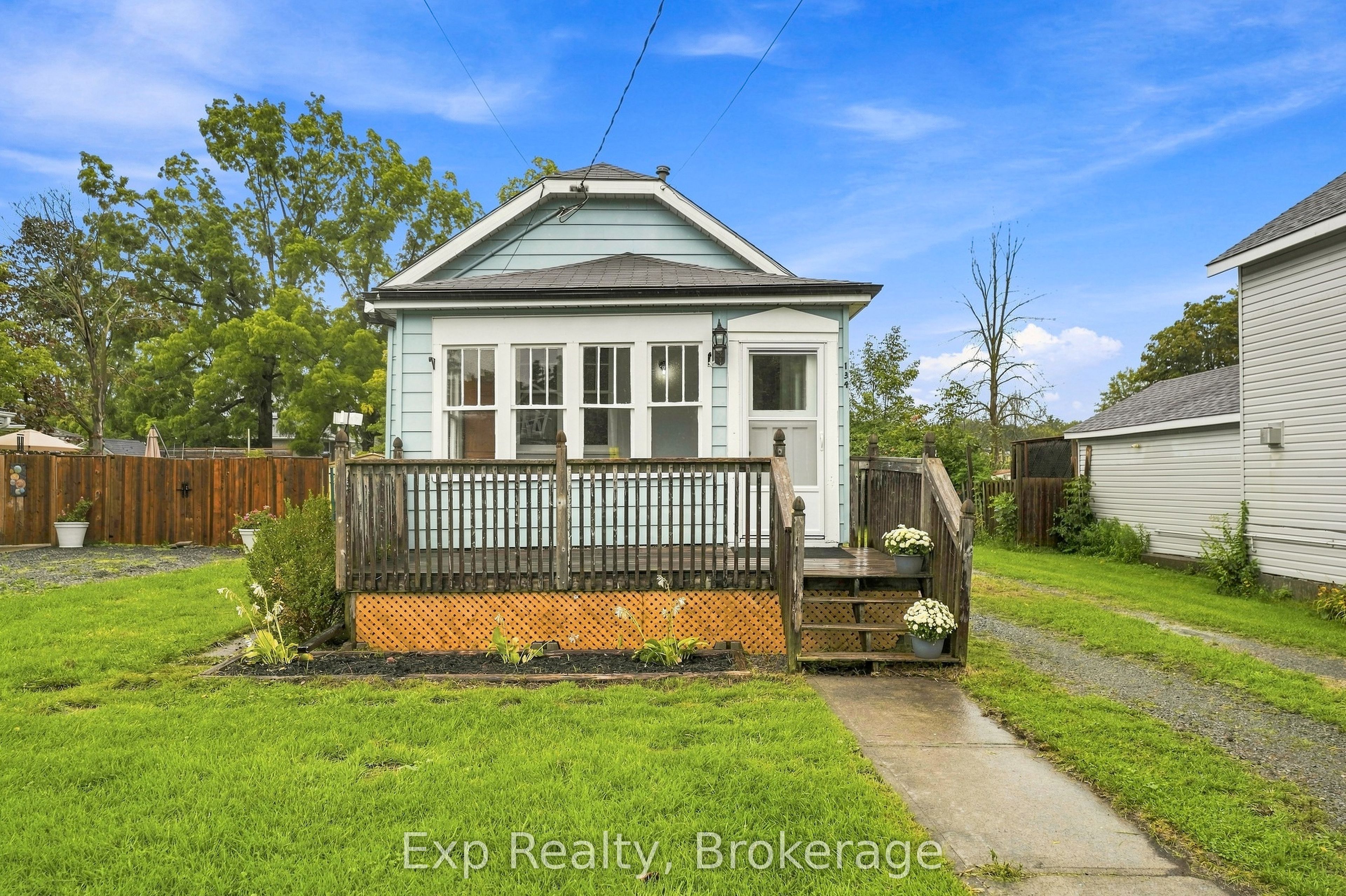 134 Catharine Street Property Photo 1