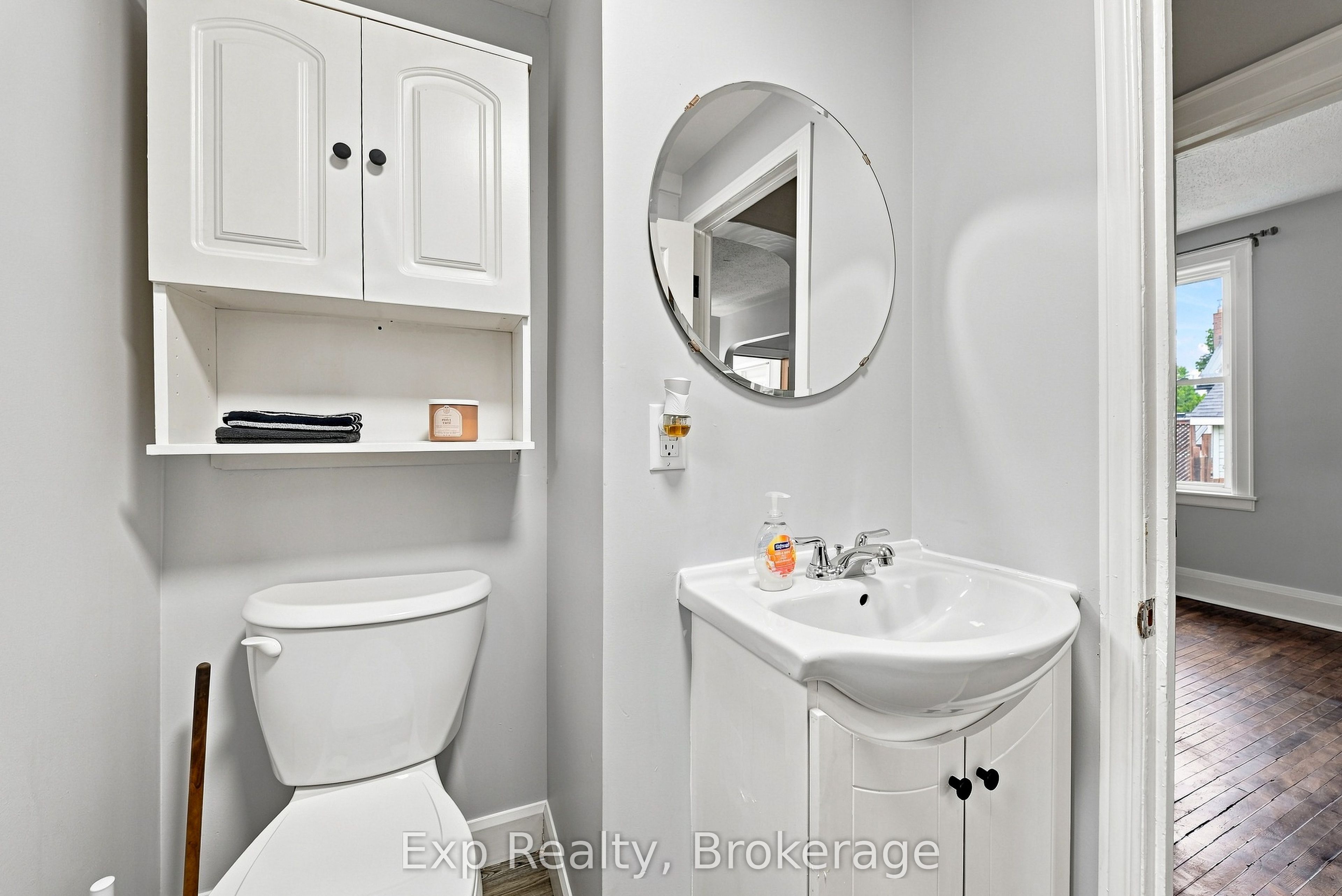 134 Catharine Street Property Photo 16