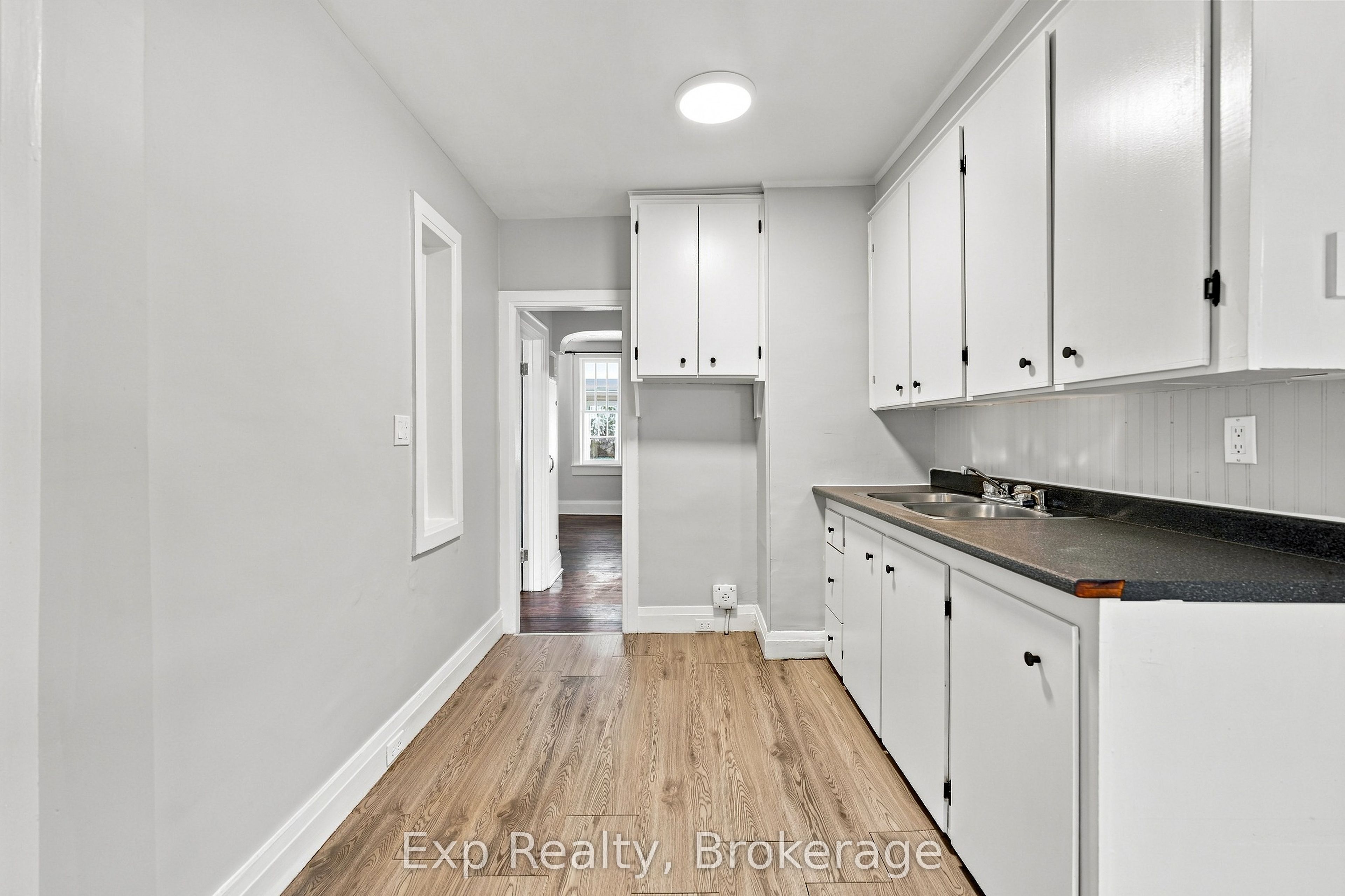 134 Catharine Street Property Photo 18