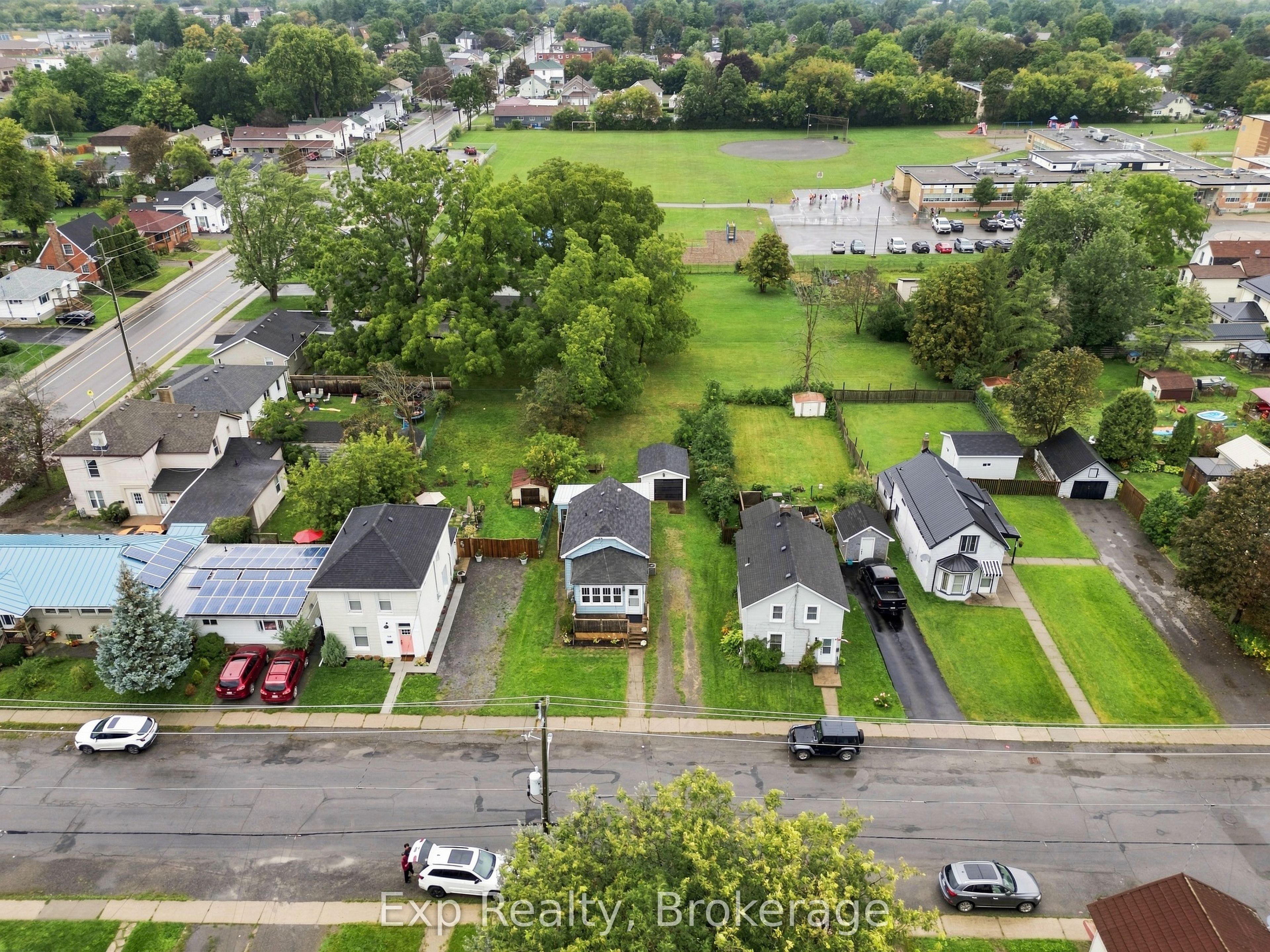134 Catharine Street Property Photo 34