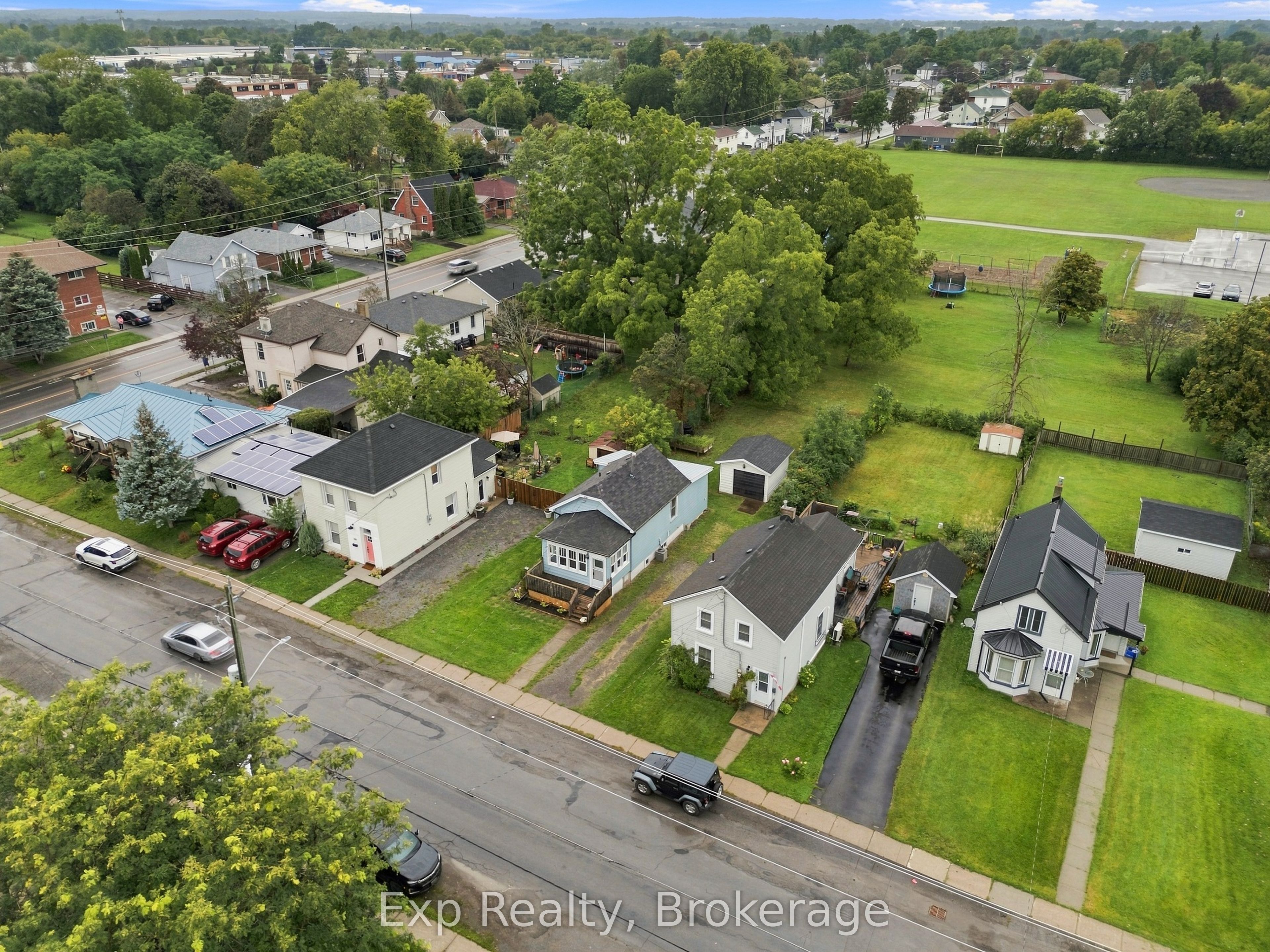 134 Catharine Street Property Photo 35