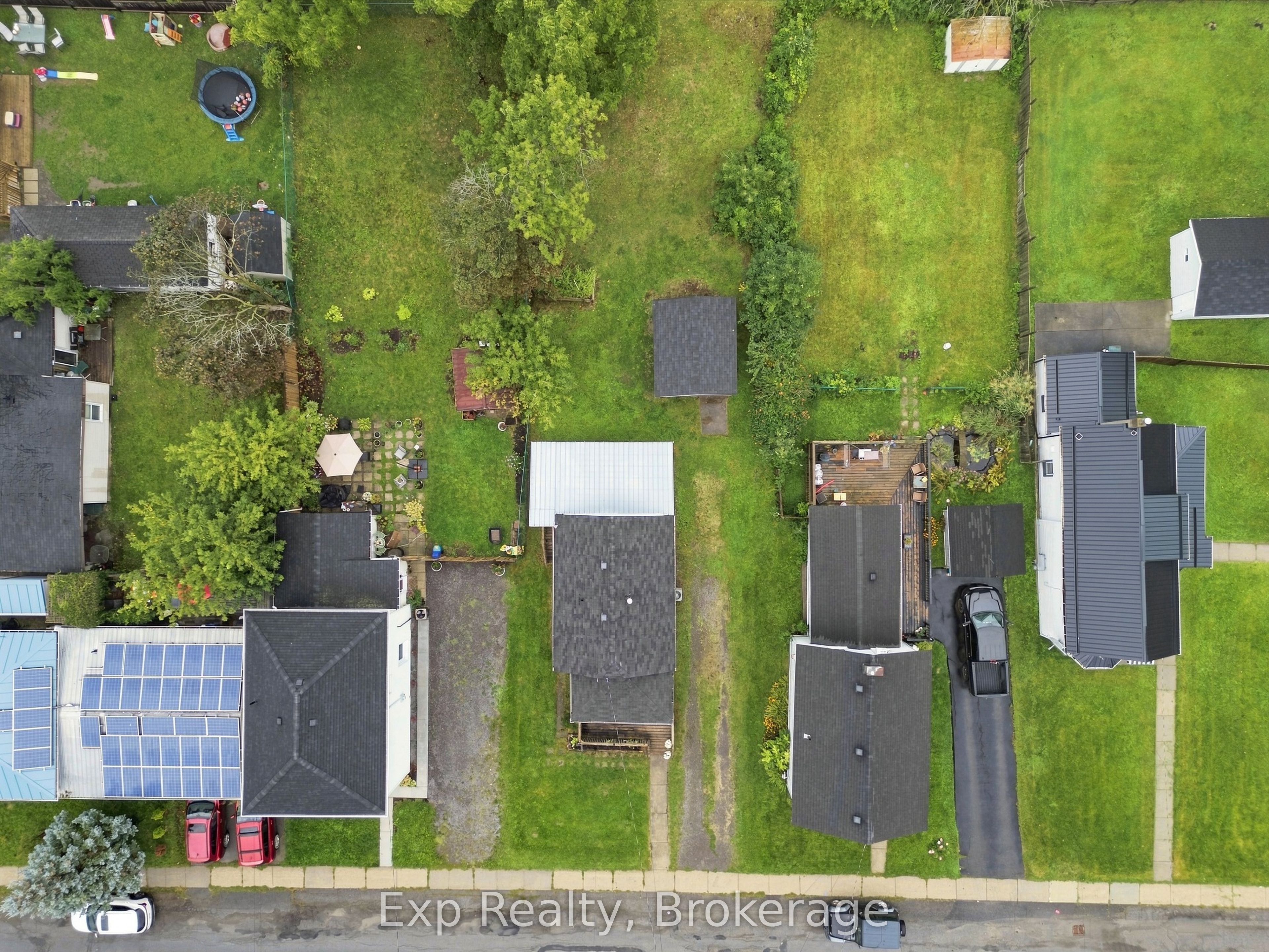 134 Catharine Street Property Photo 38