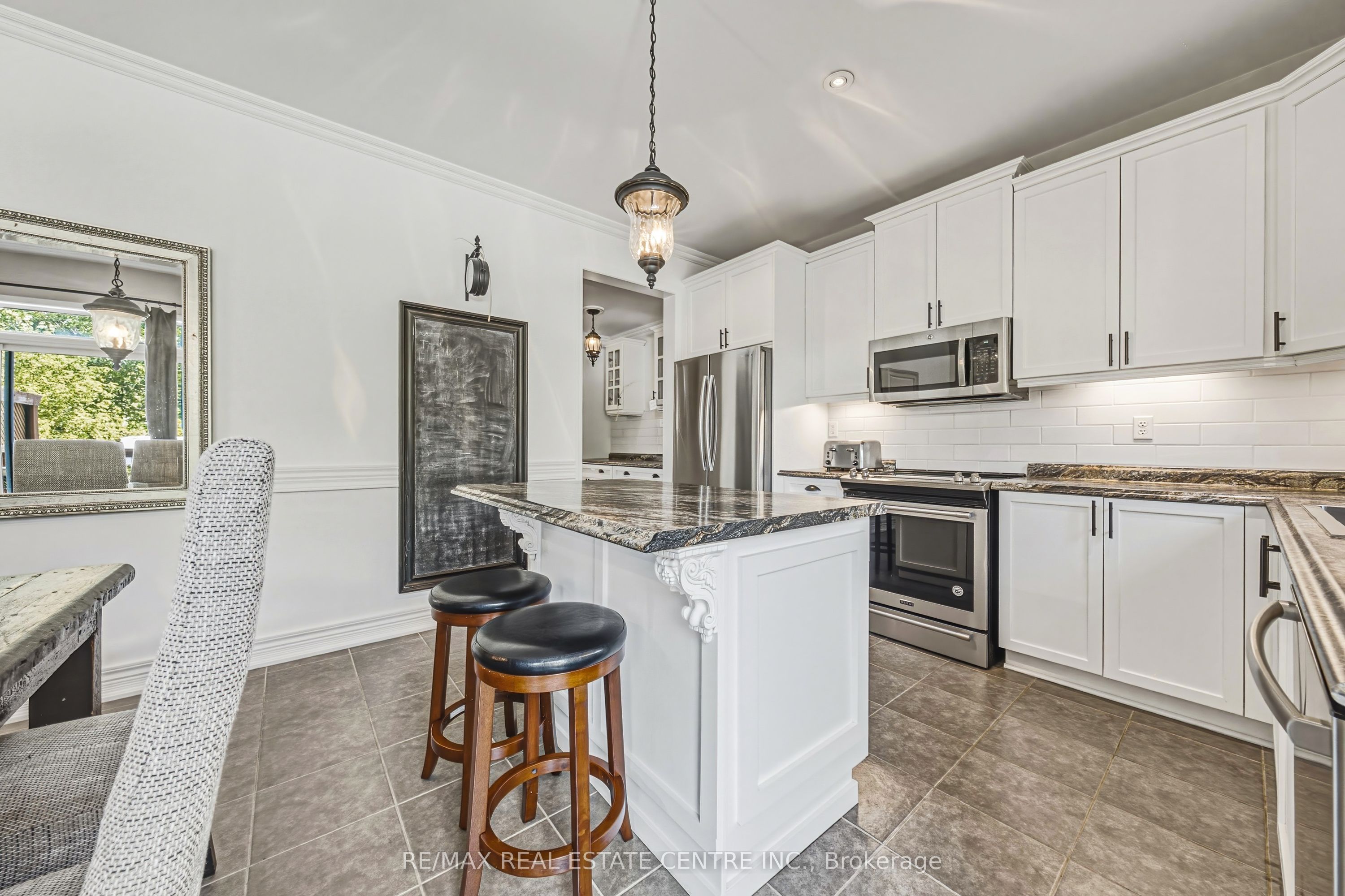 37 Lambert Crescent Property Photo 10