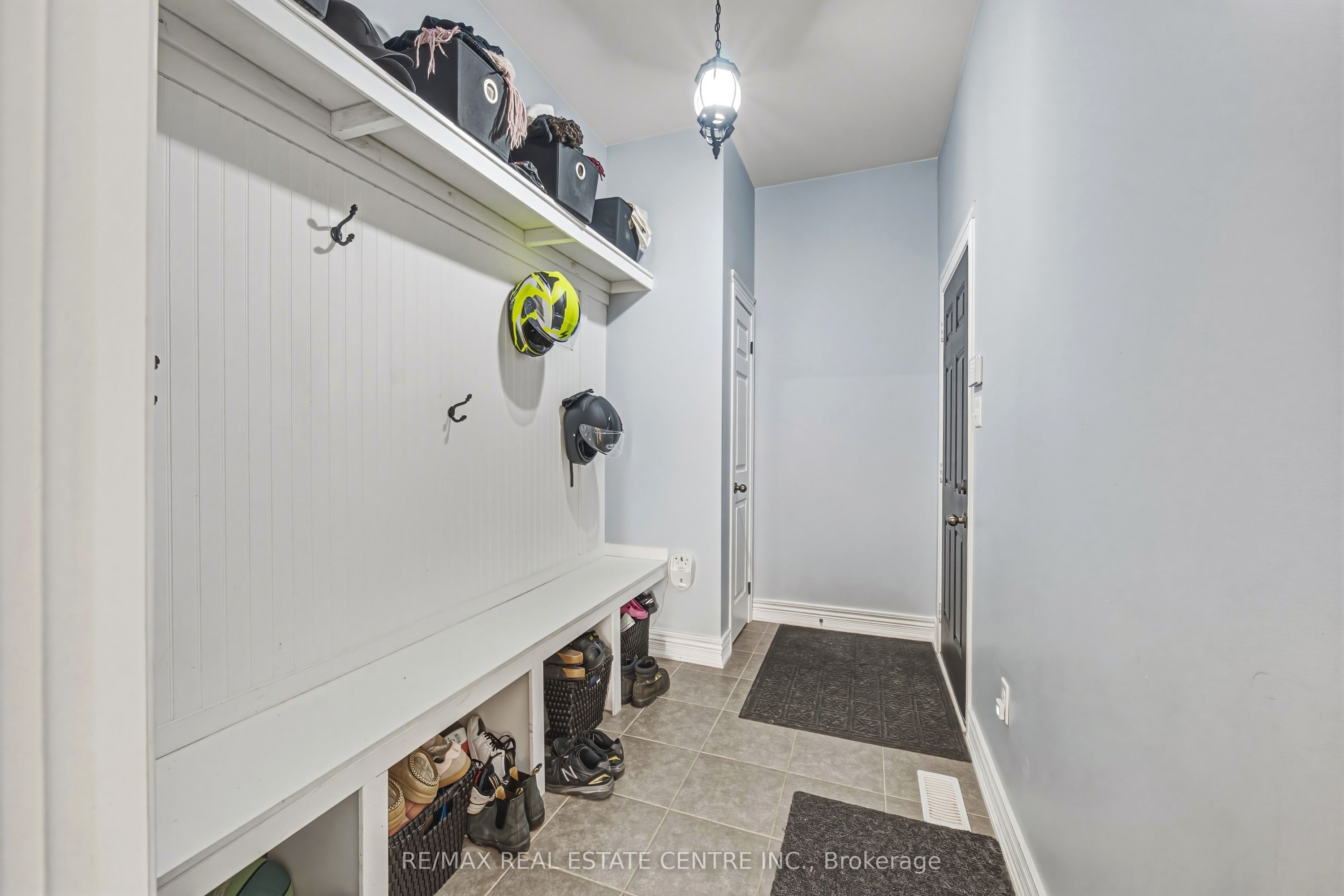 37 Lambert Crescent Property Photo 17