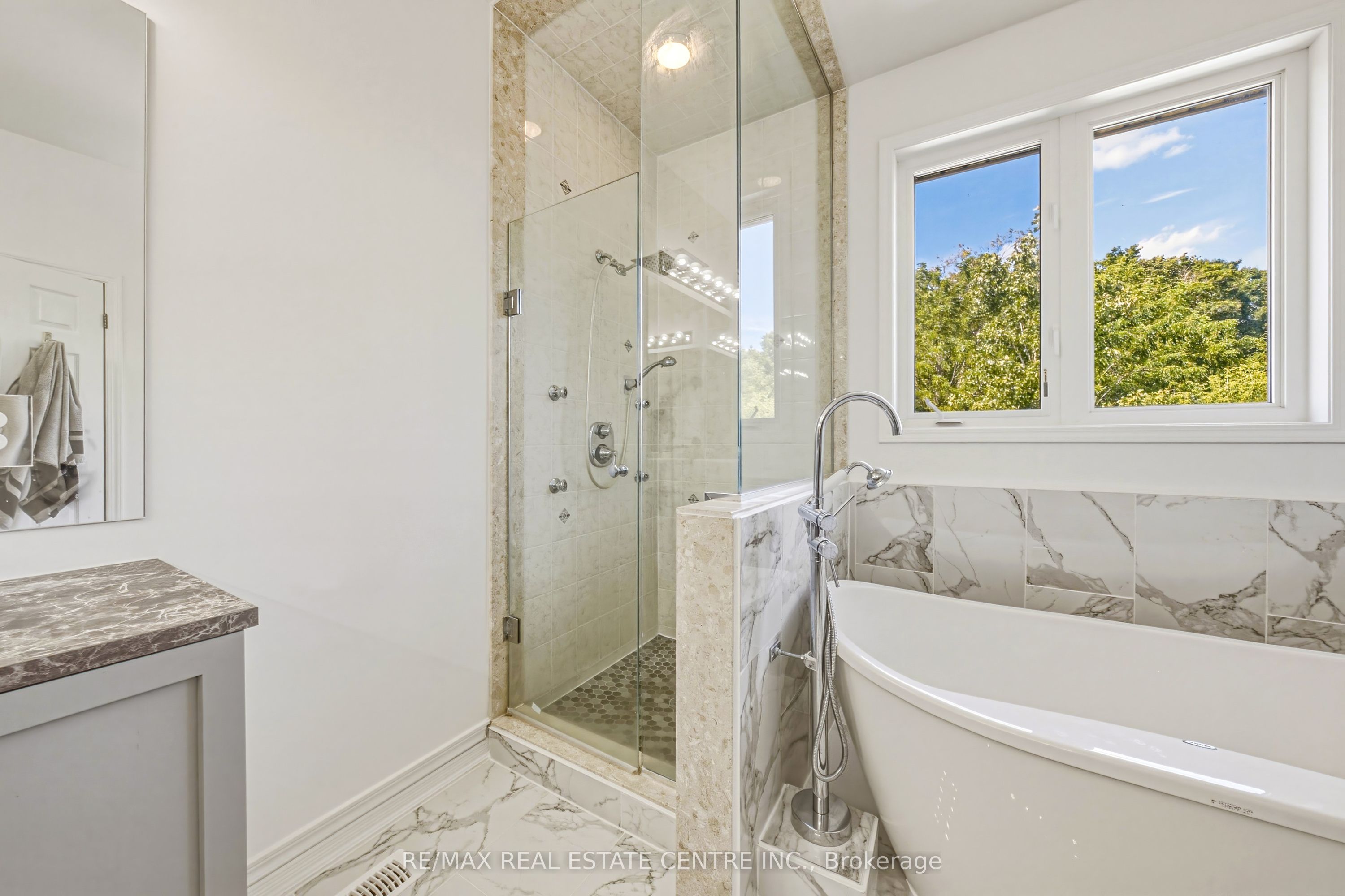 37 Lambert Crescent Property Photo 24