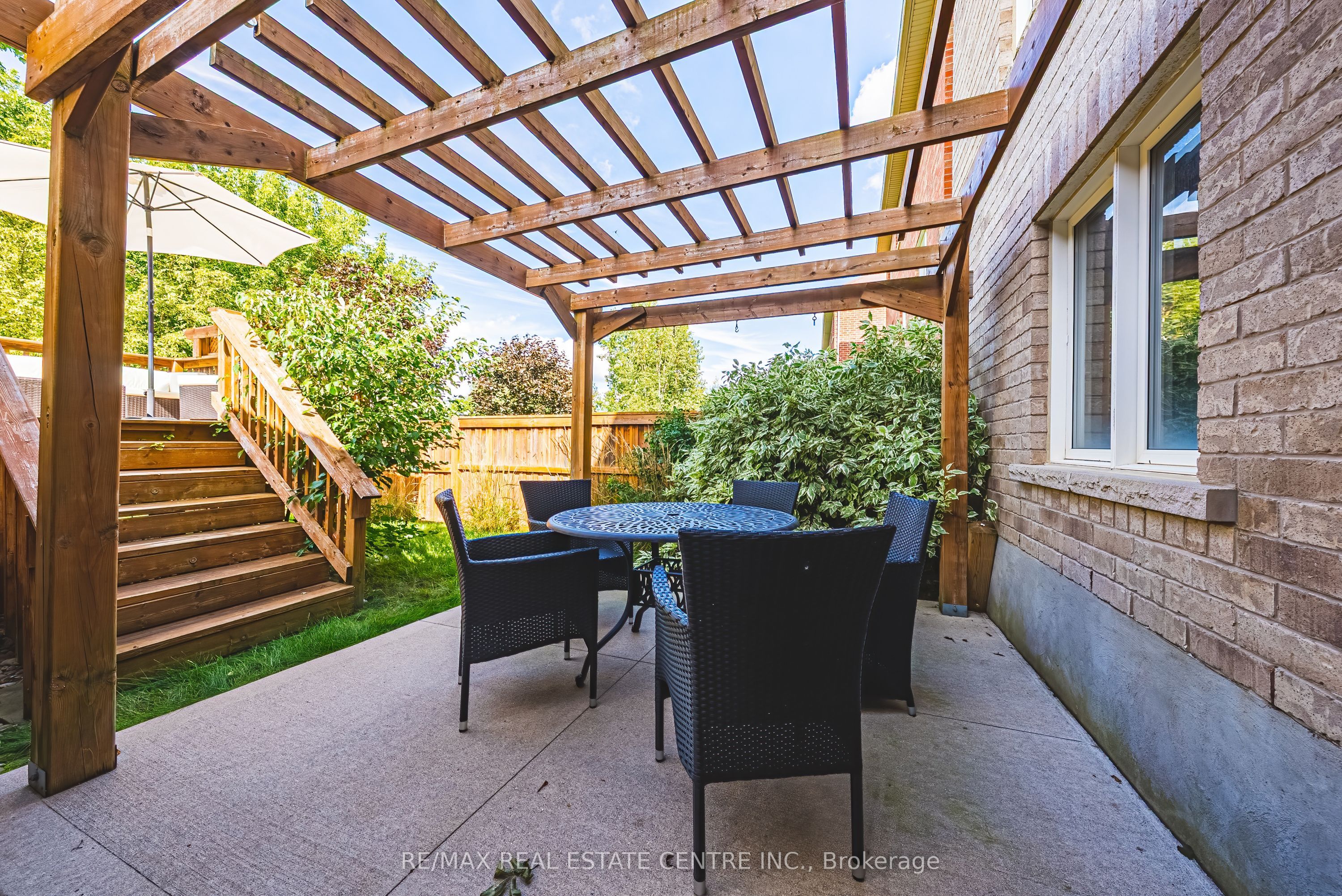 37 Lambert Crescent Property Photo 37