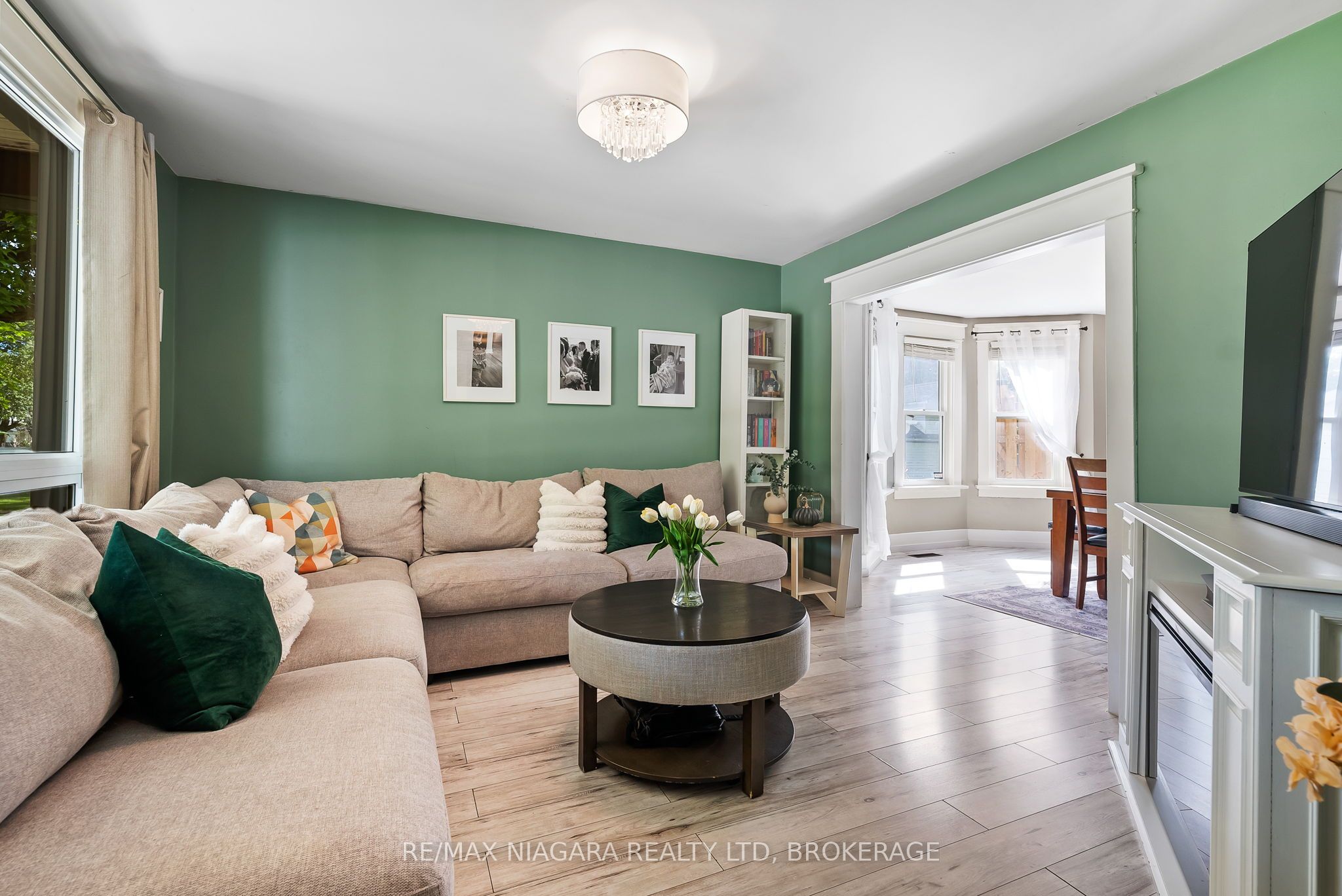 63 Bridge Street W Property Photo 6