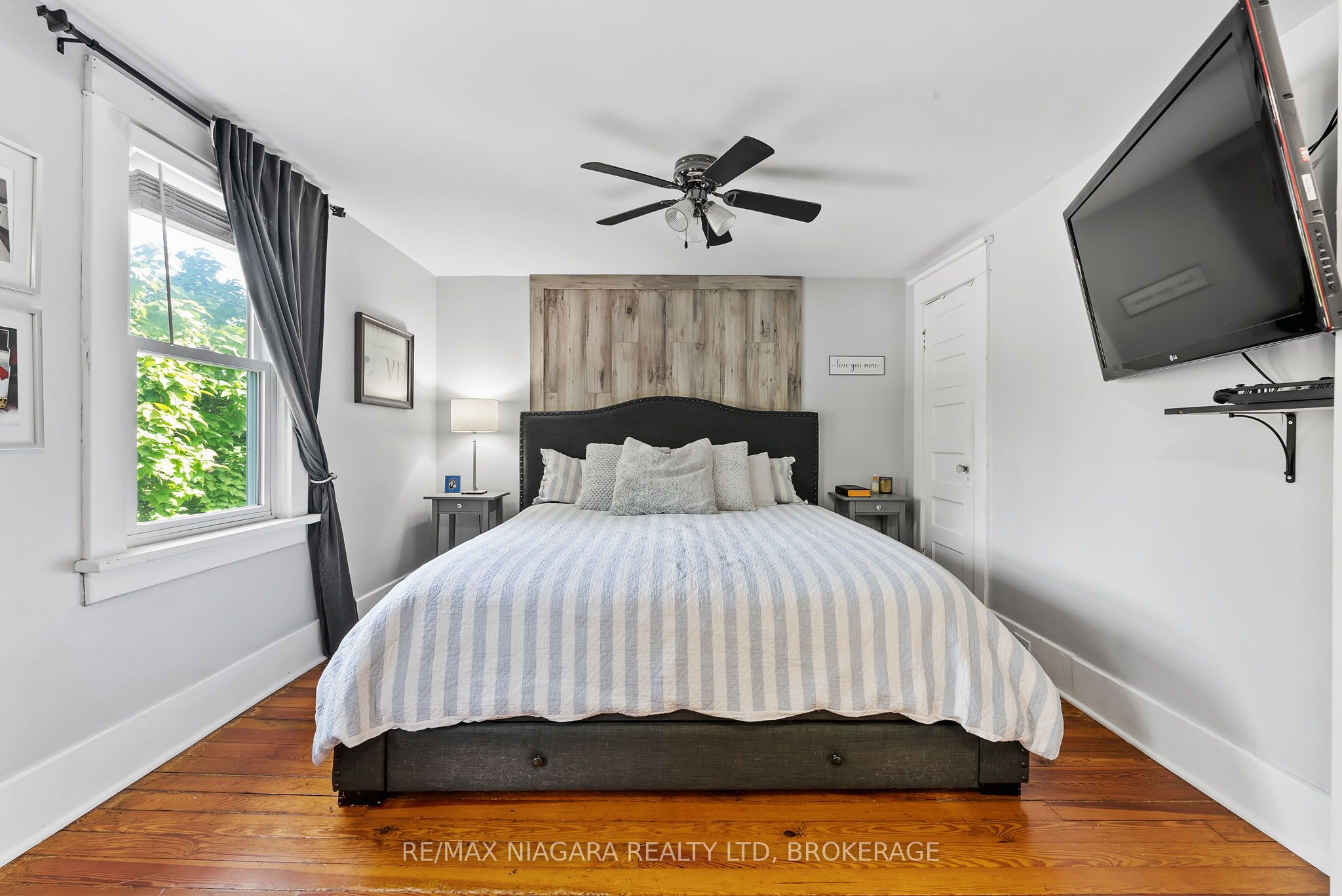 63 Bridge Street W Property Photo 16