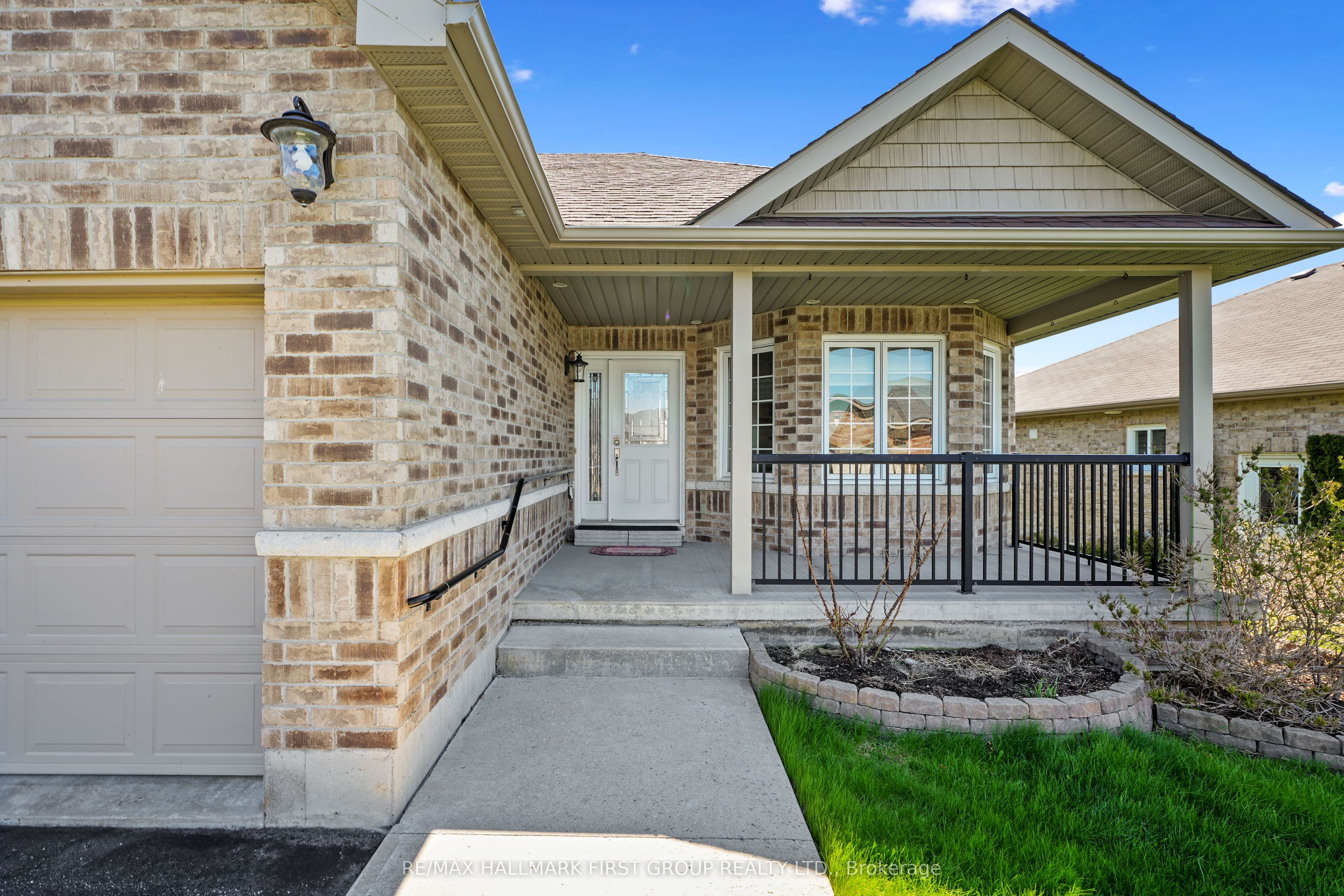 1226 Ashland Drive Property Photo 3