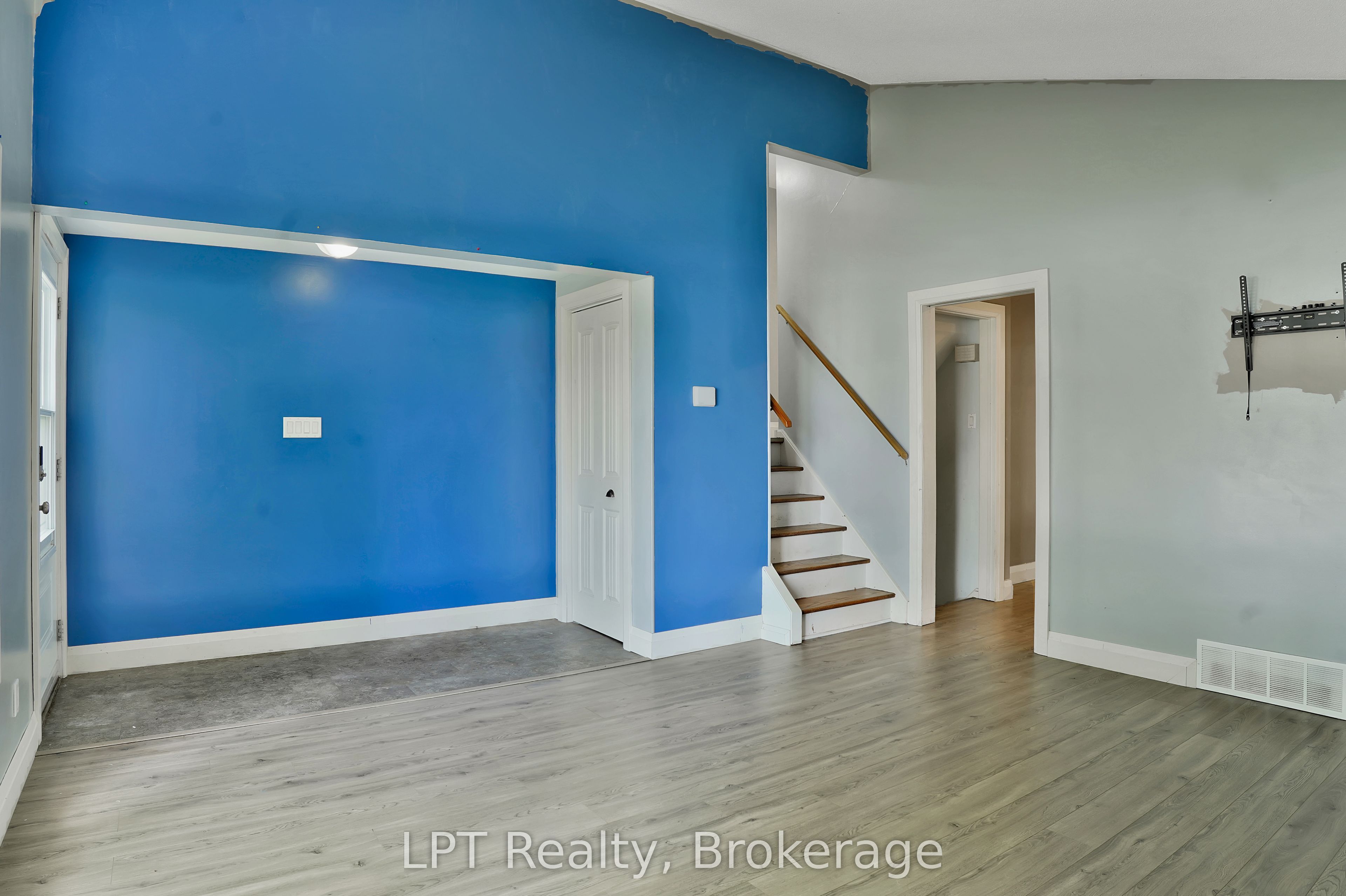 354 Goderich Street Property Photo 11