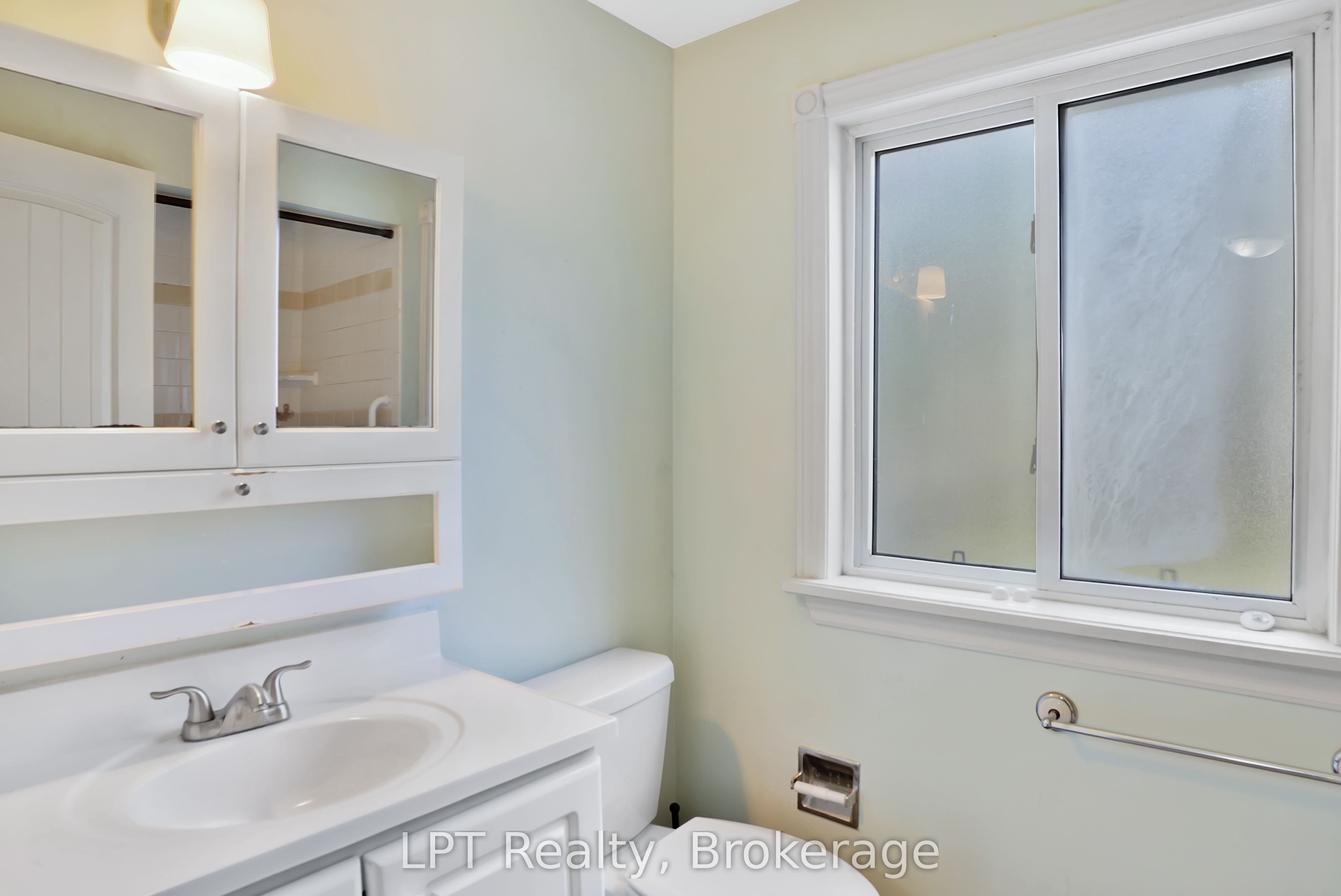 354 Goderich Street Property Photo 20