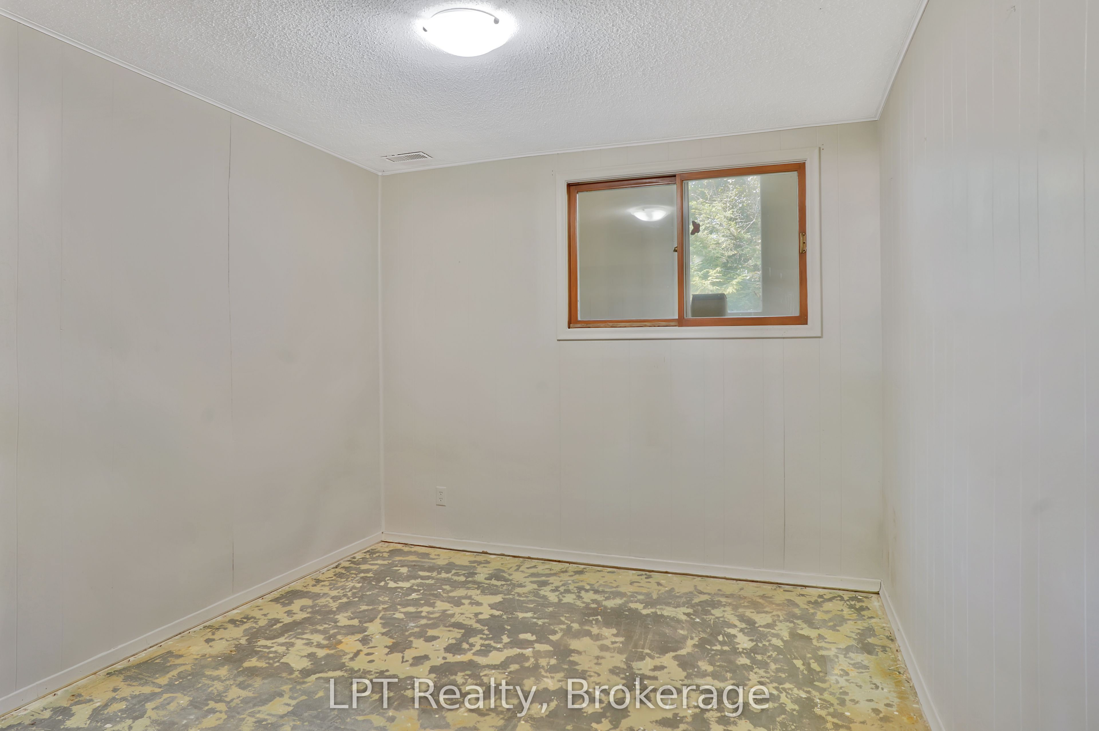 354 Goderich Street Property Photo 33