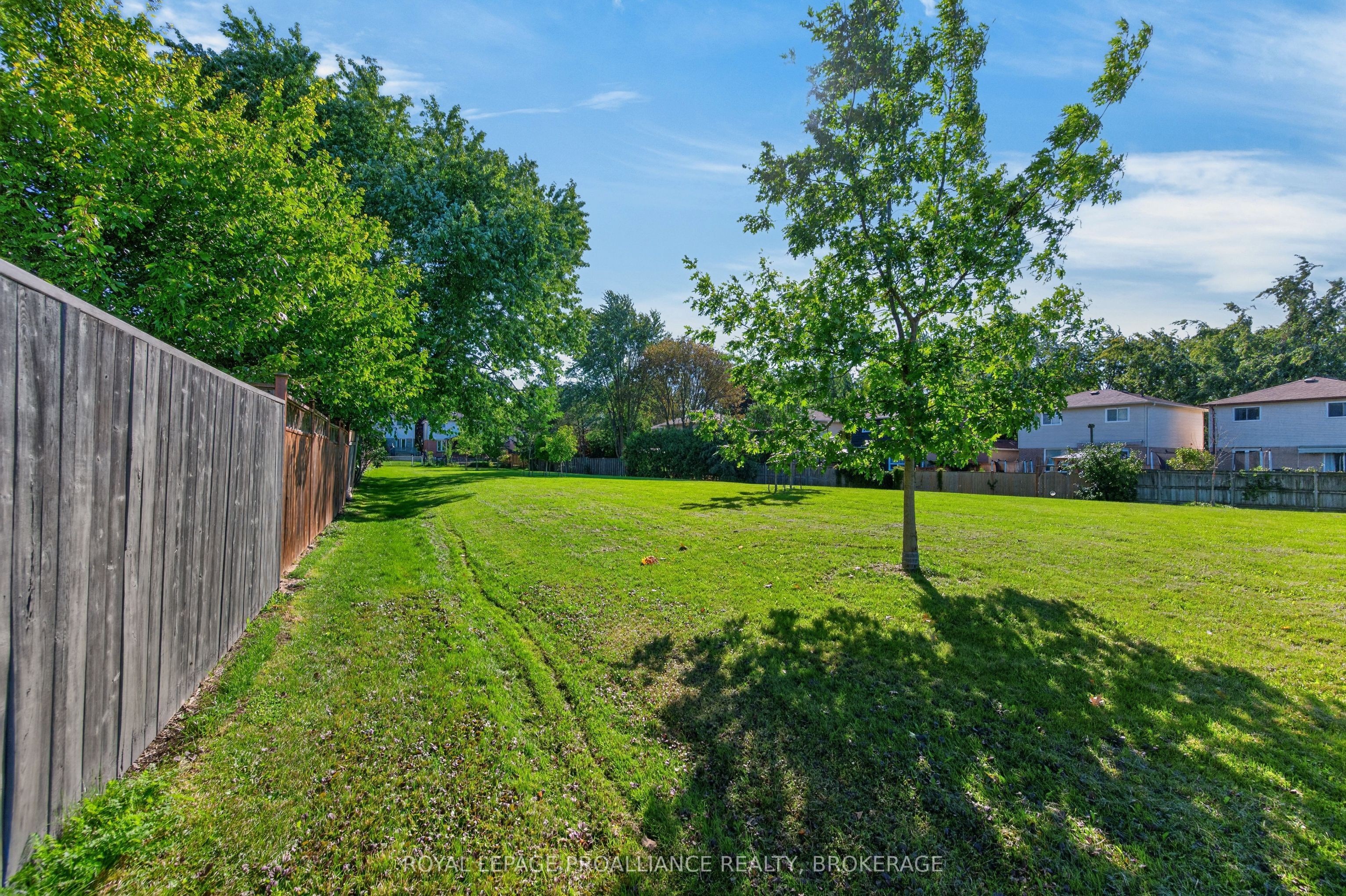 18 Richdale Court Property Photo 32