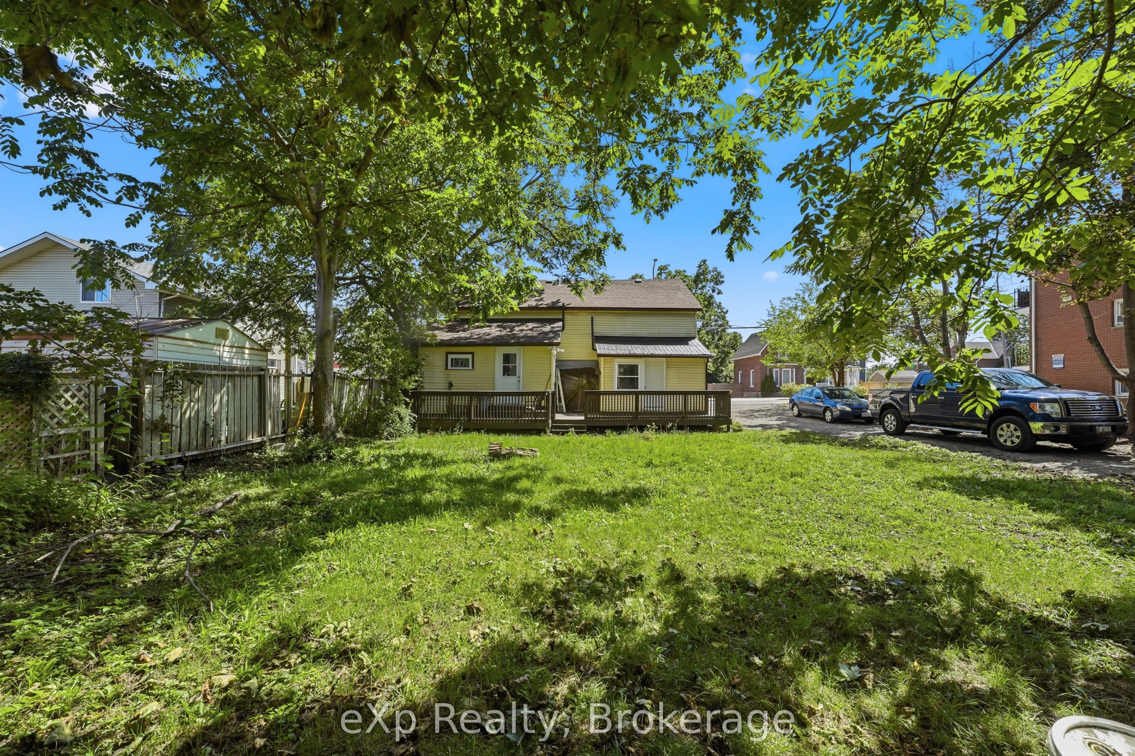 188 Dundas Street W Property Photo 37