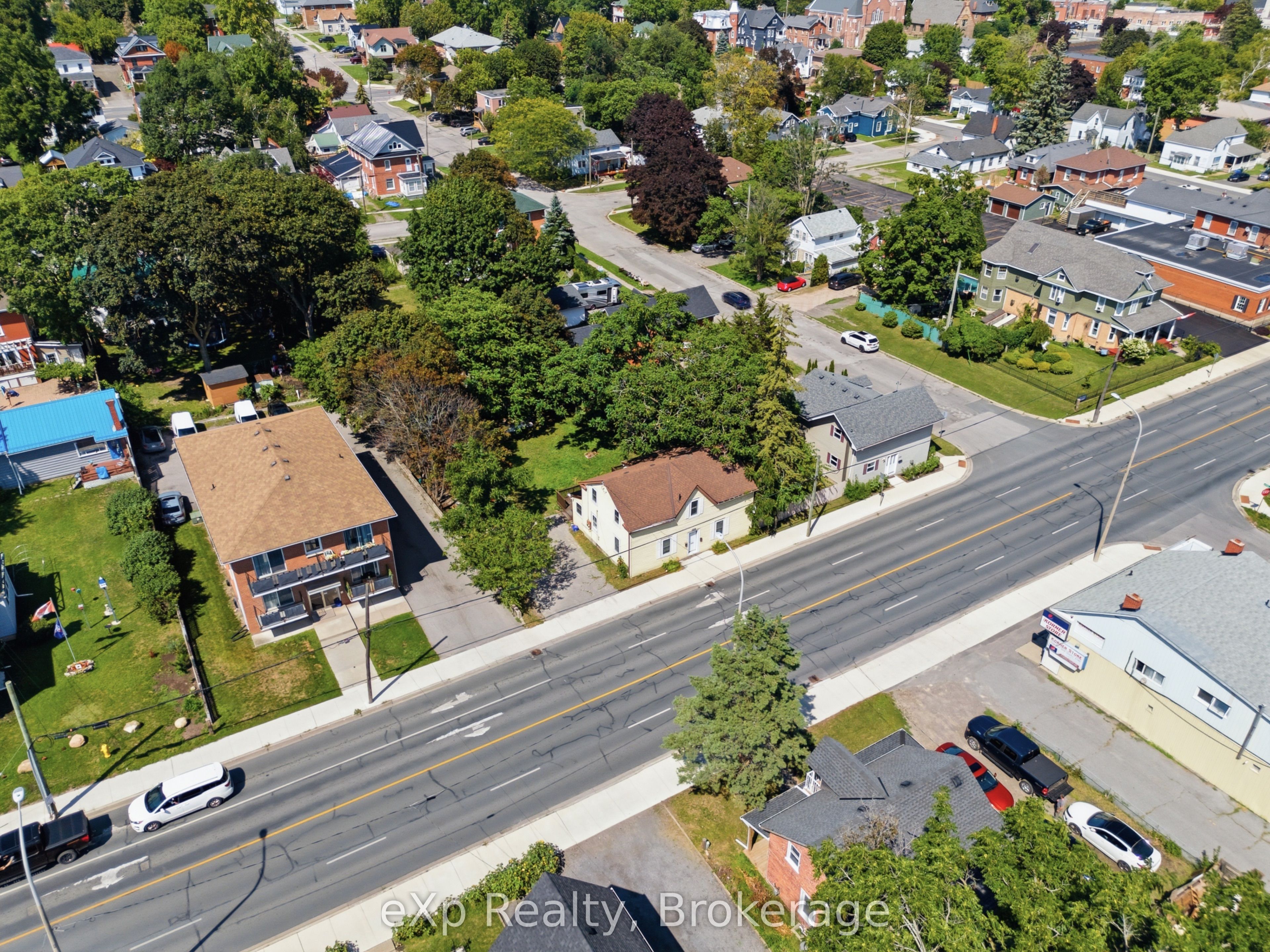 188 Dundas Street W Property Photo 42
