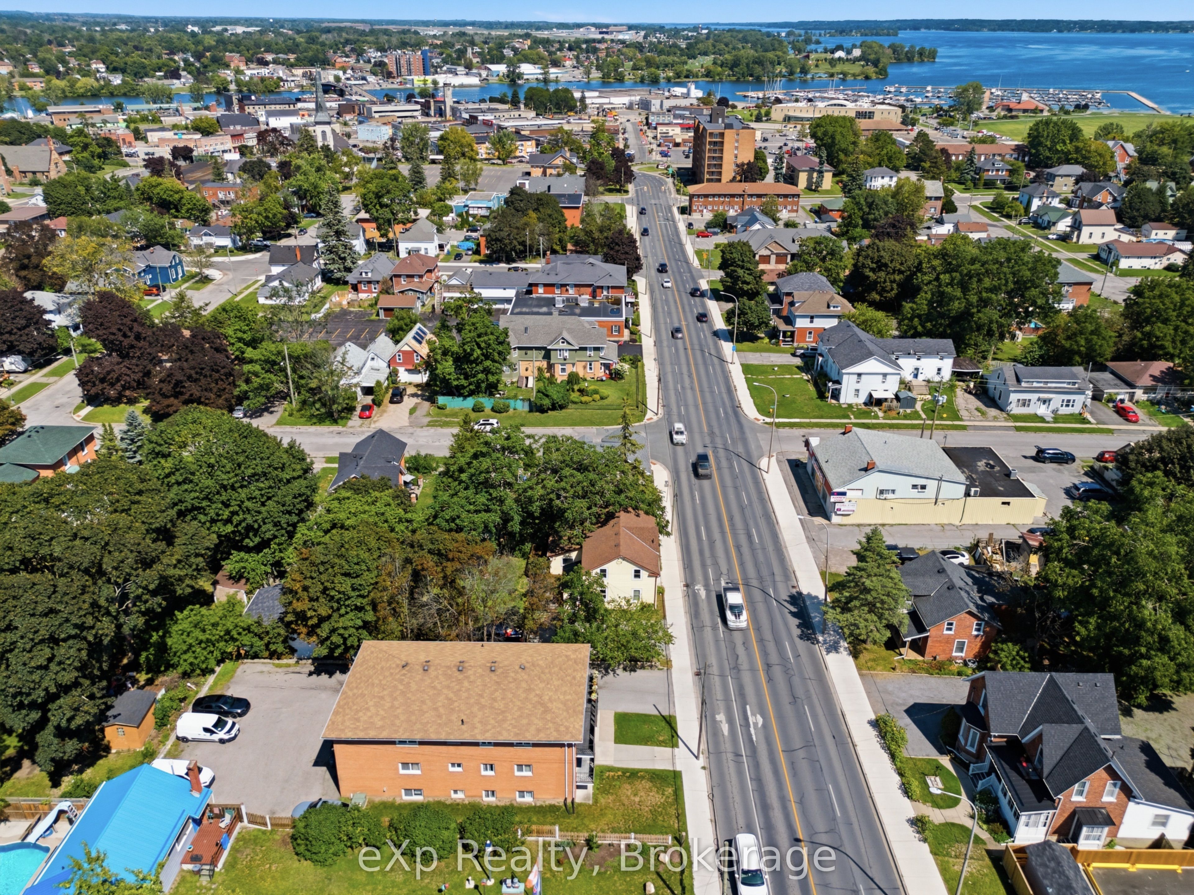 188 Dundas Street W Property Photo 43