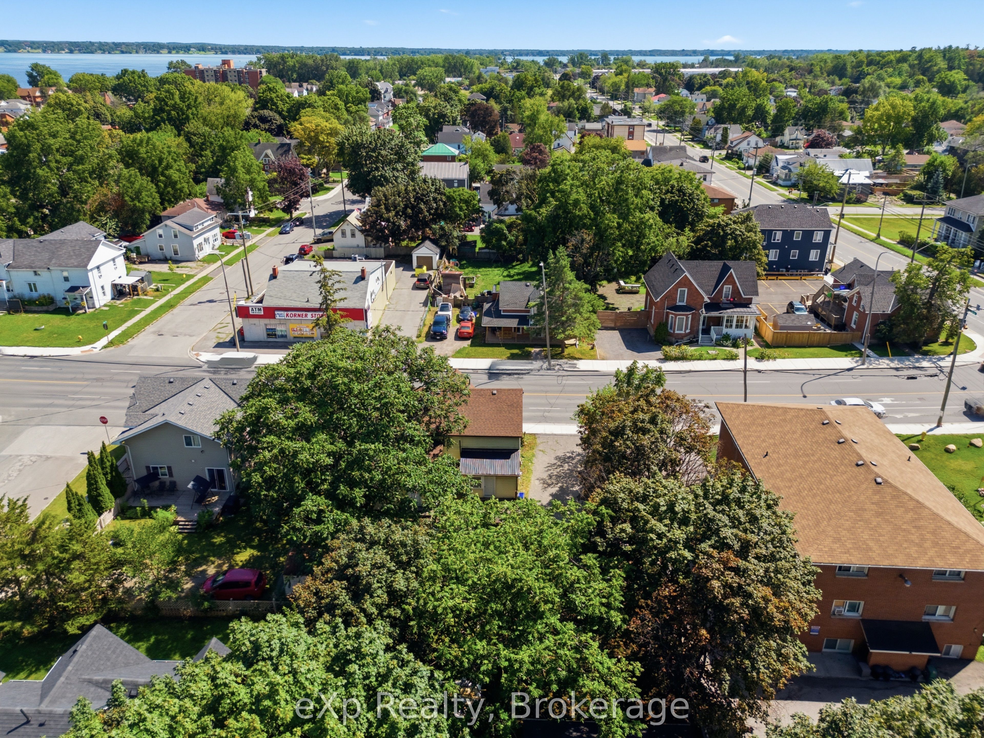 188 Dundas Street W Property Photo 45