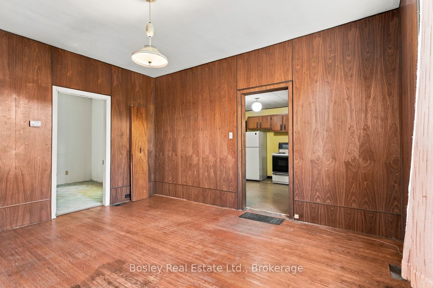 361 Bond Street Property Photo 12