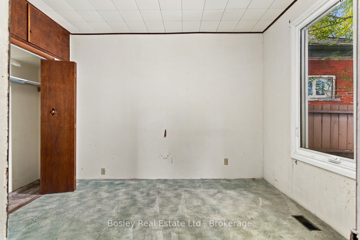 361 Bond Street Property Photo 18