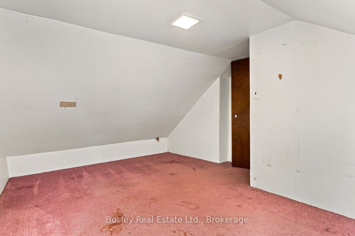 361 Bond Street Property Photo 27