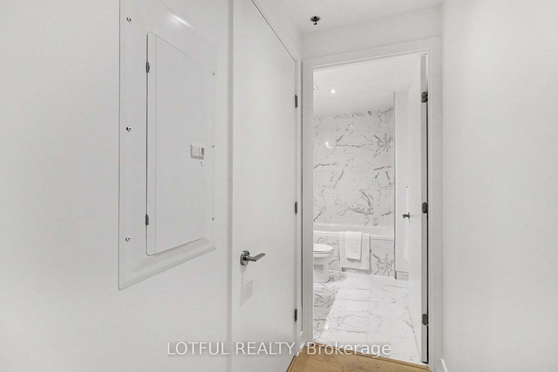 203 Catherine Street 1309 Property Photo 15