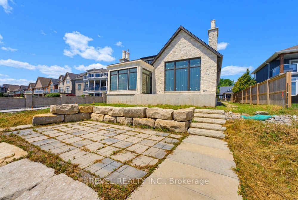 51 Woodhouse Avenue Property Photo 3