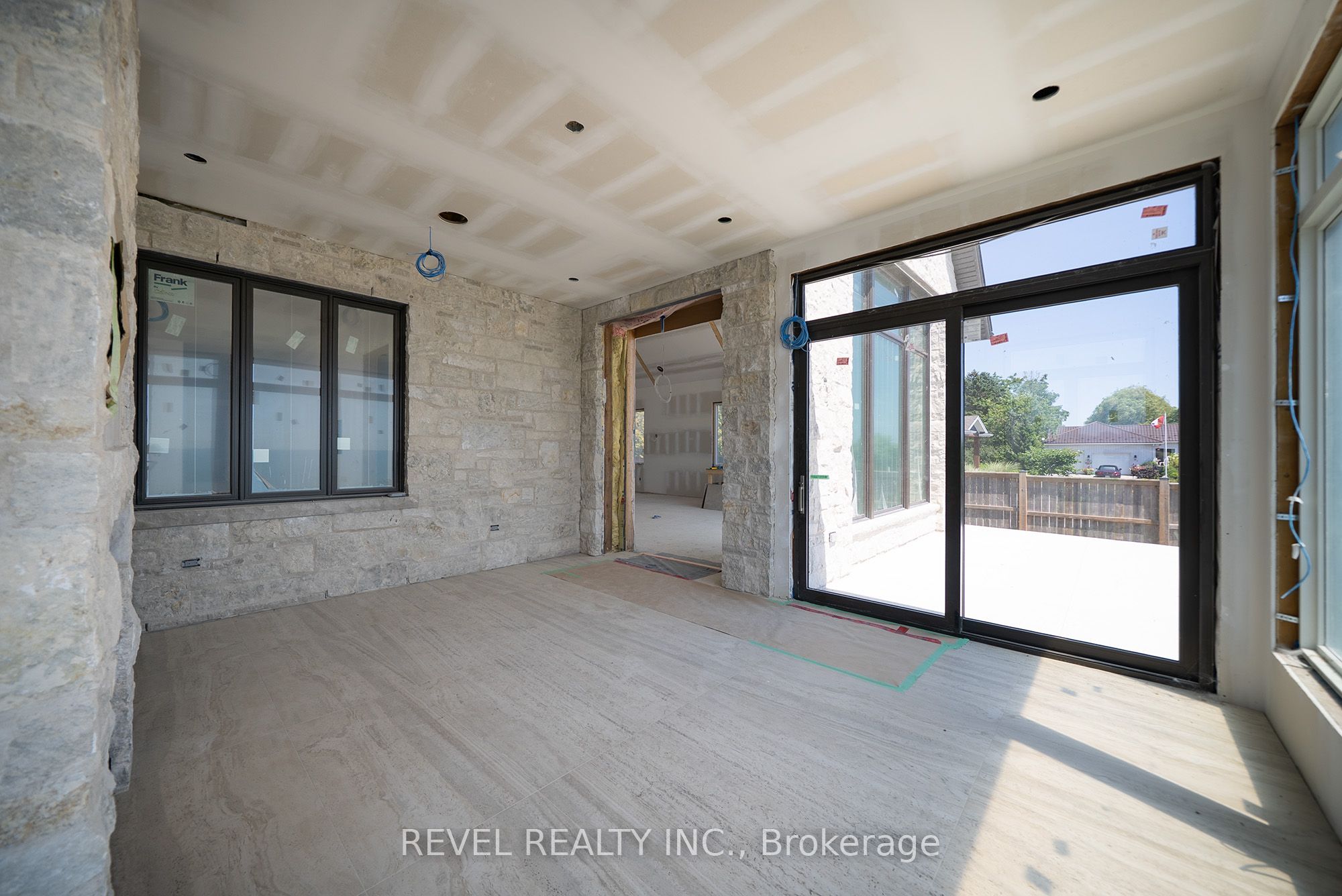 51 Woodhouse Avenue Property Photo 12