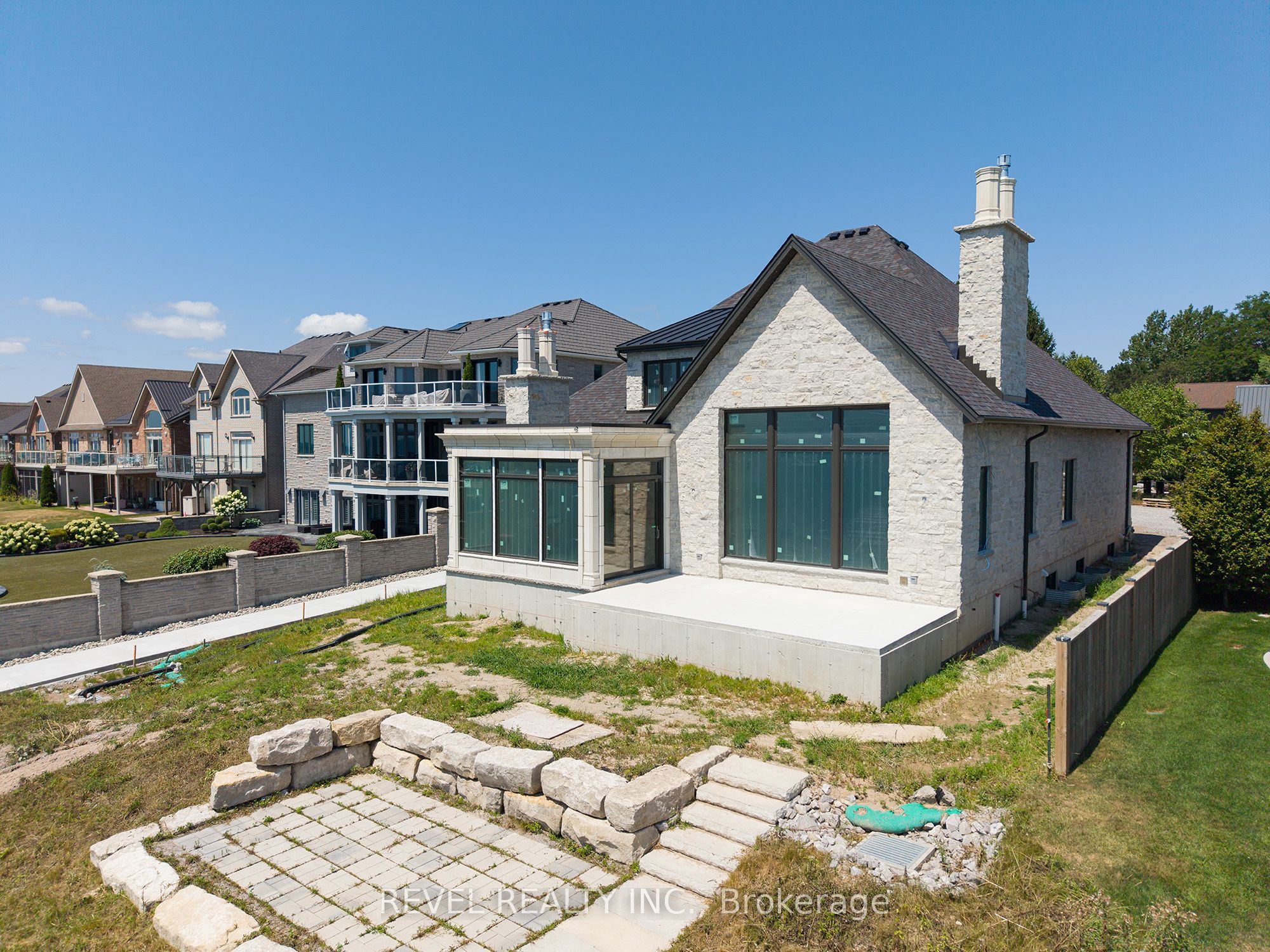 51 Woodhouse Avenue Property Photo 36