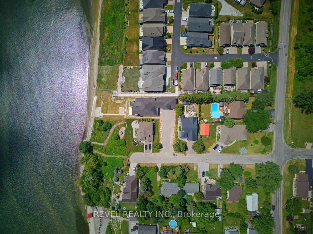 51 Woodhouse Avenue Property Photo 42