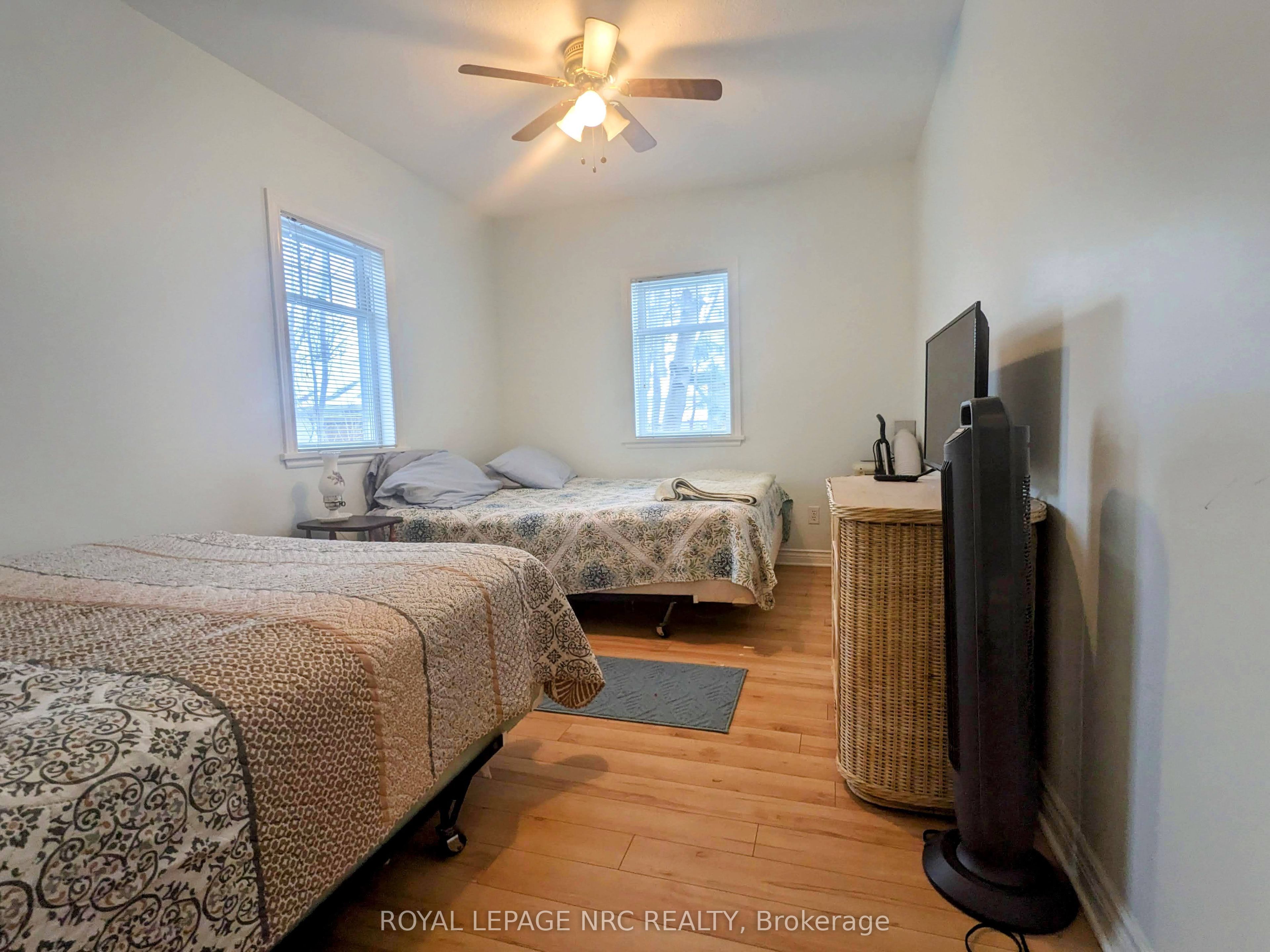 370 Beechwood Avenue B Property Photo 9