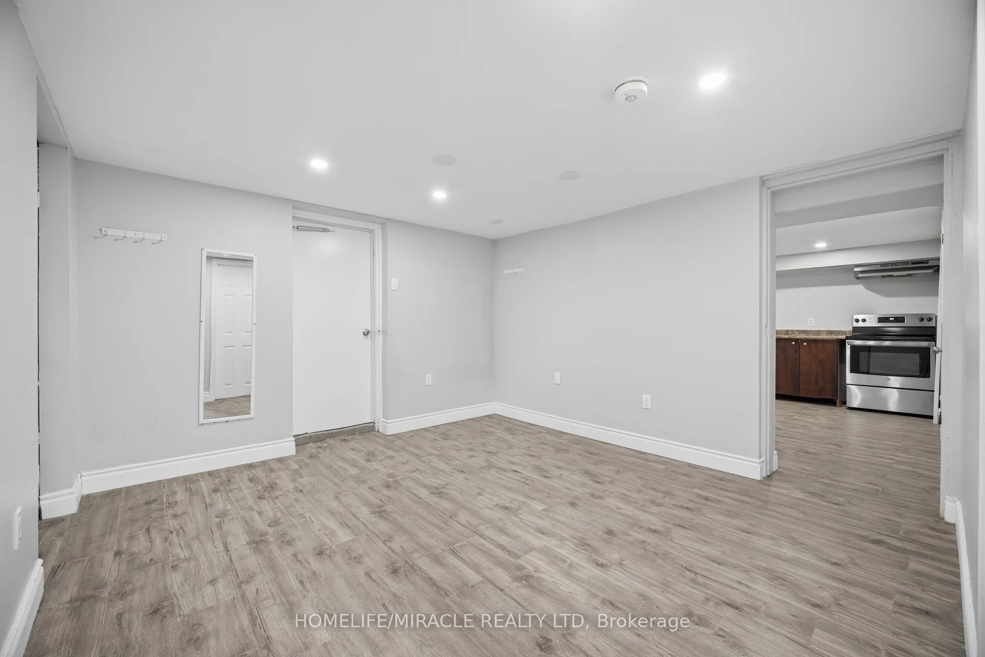 199 Allen Street Bsmt Property Photo 9
