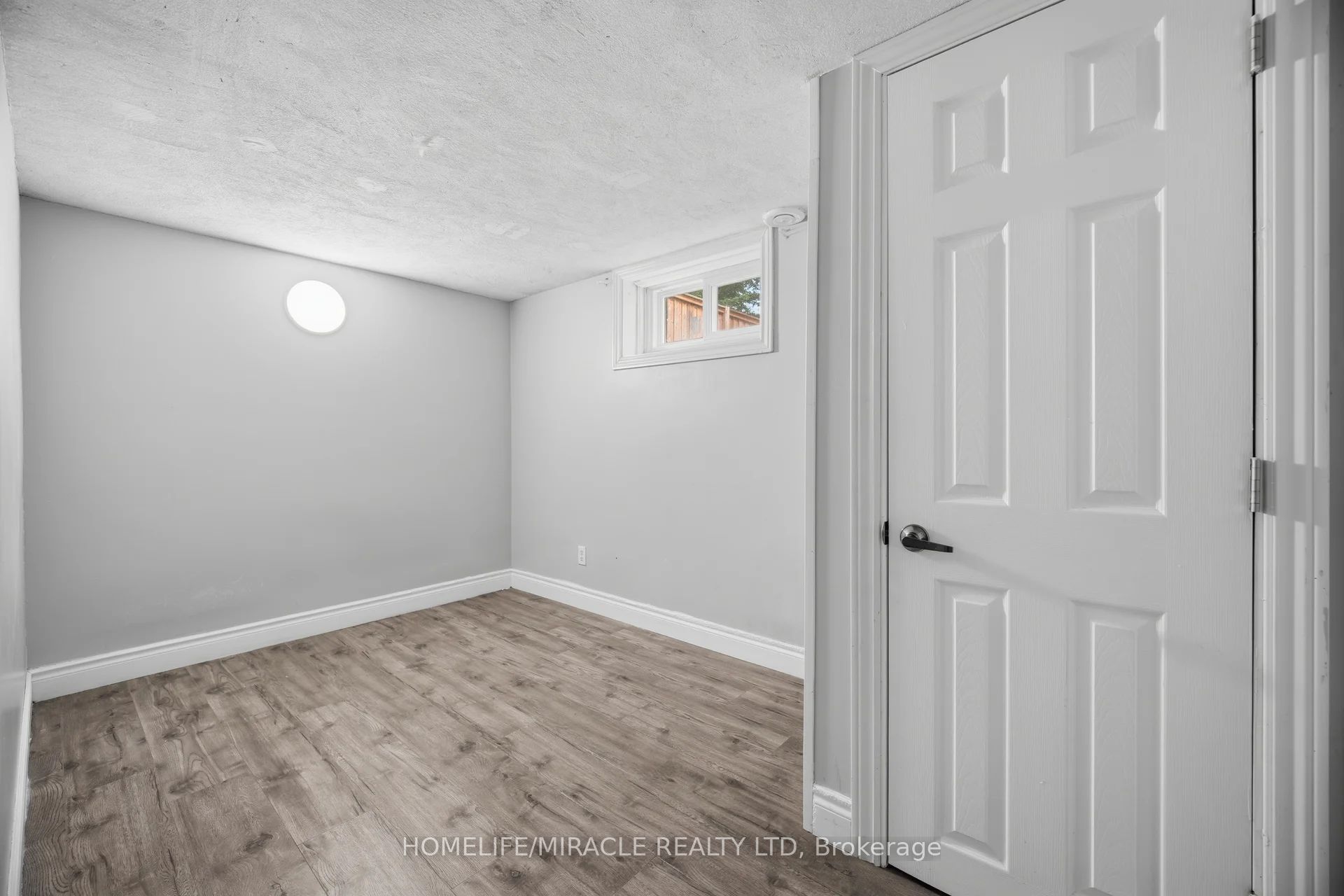 199 Allen Street Bsmt Property Photo 16