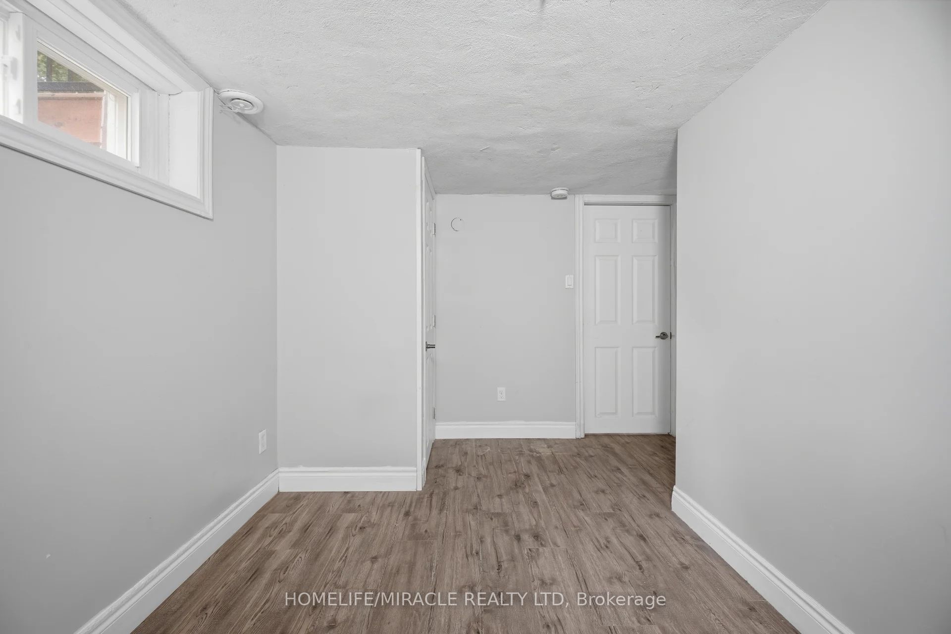 199 Allen Street Bsmt Property Photo 17