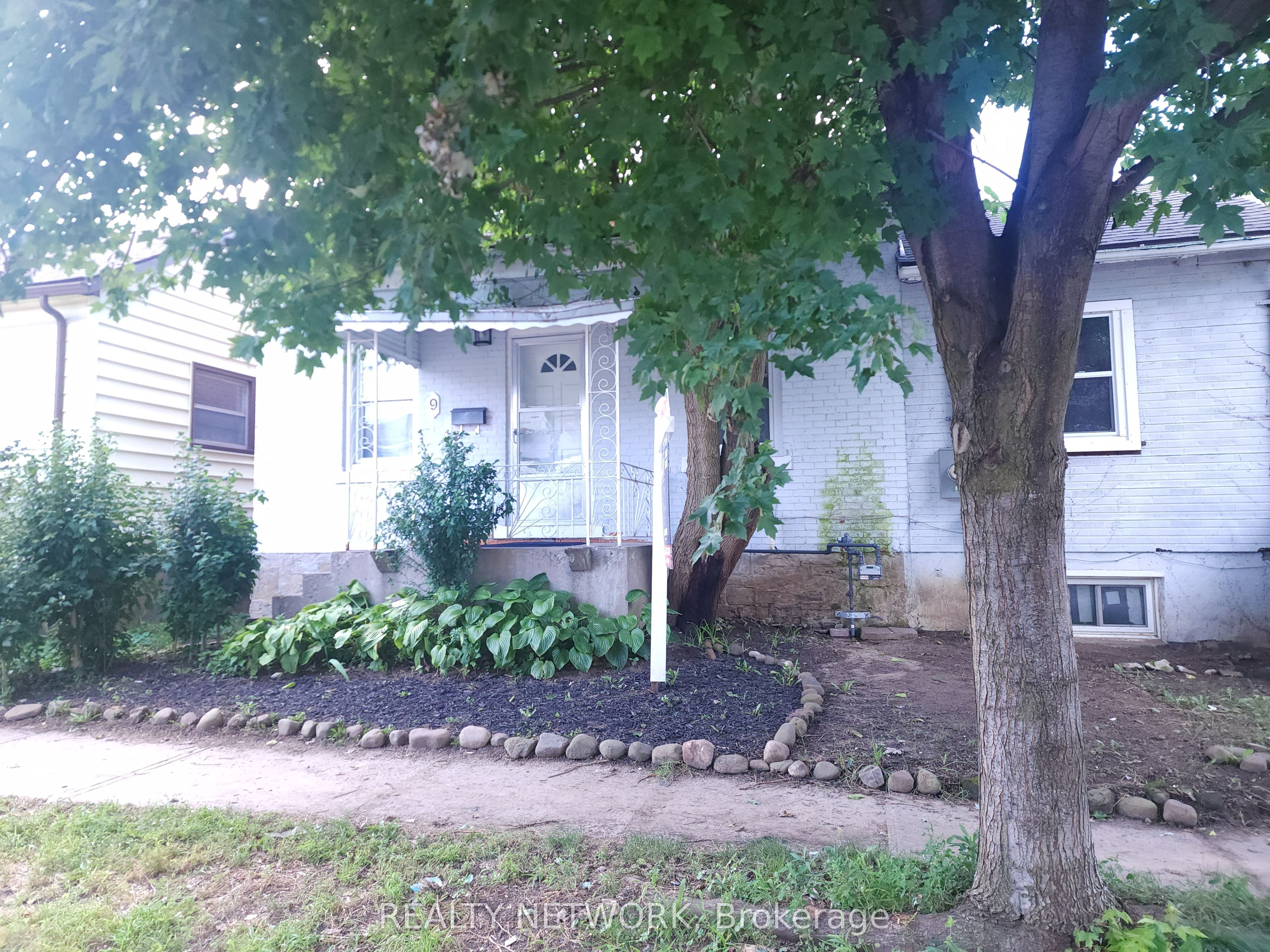 9 Woodland Avenue Property Photo 1