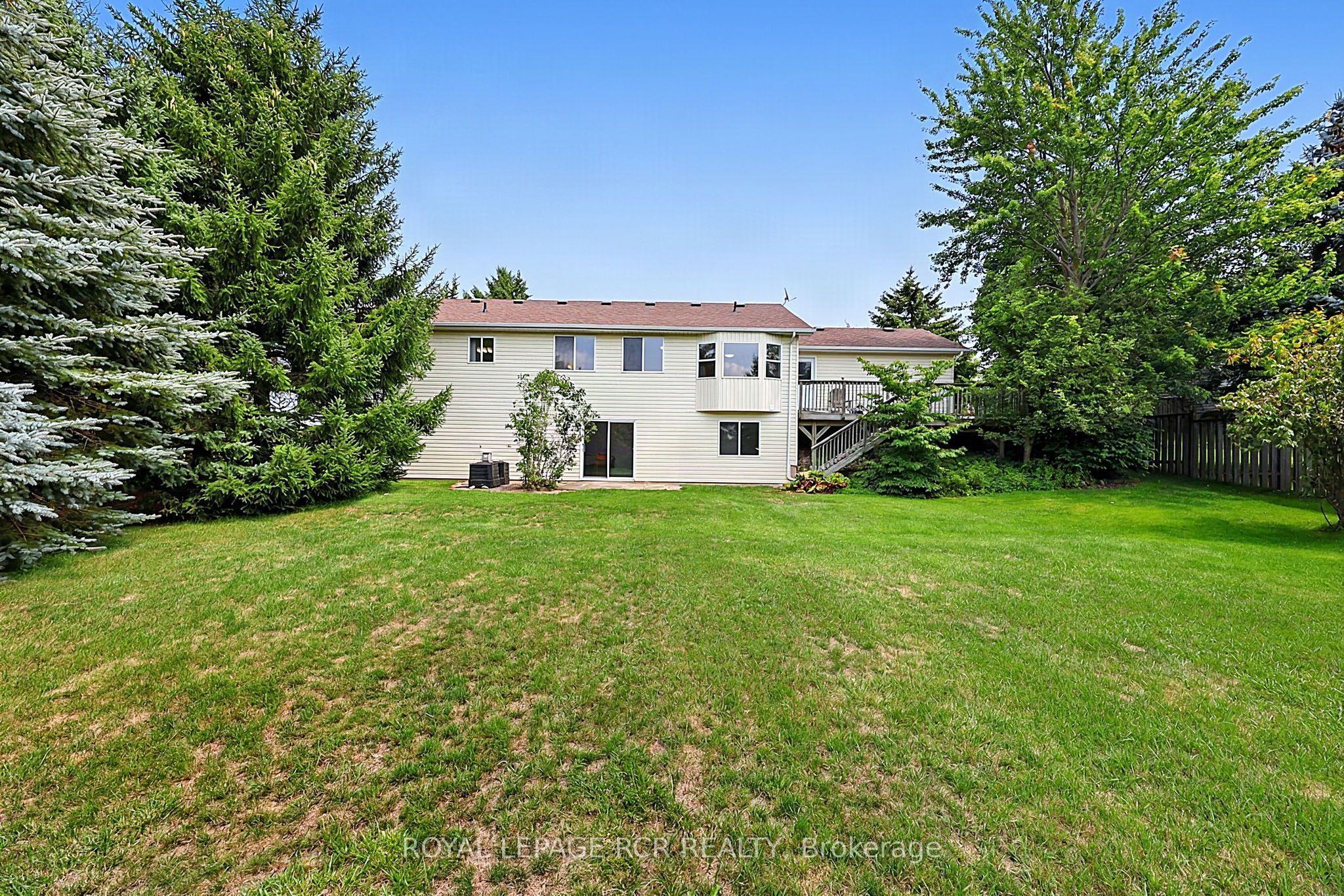 12 Peter Street Property Photo 37