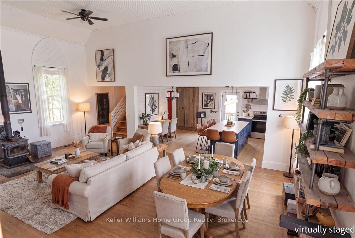 44 2nd Avenue Property Photo 11