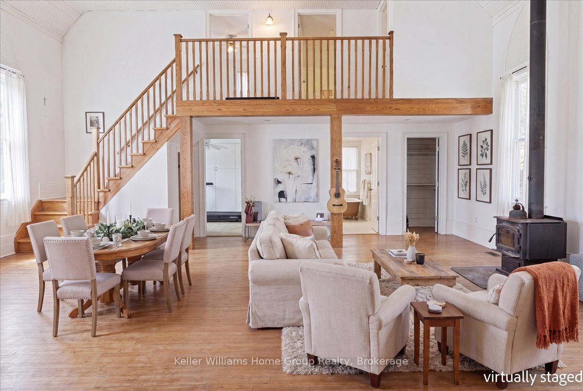 44 2nd Avenue Property Photo 12