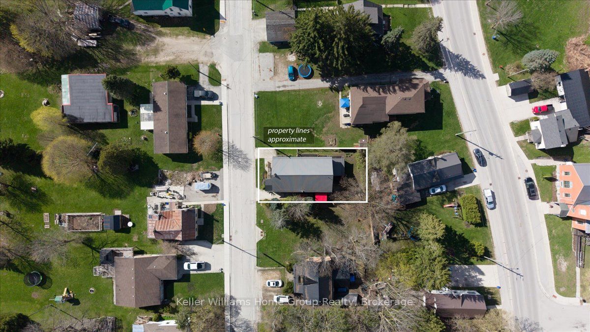 44 2nd Avenue Property Photo 38