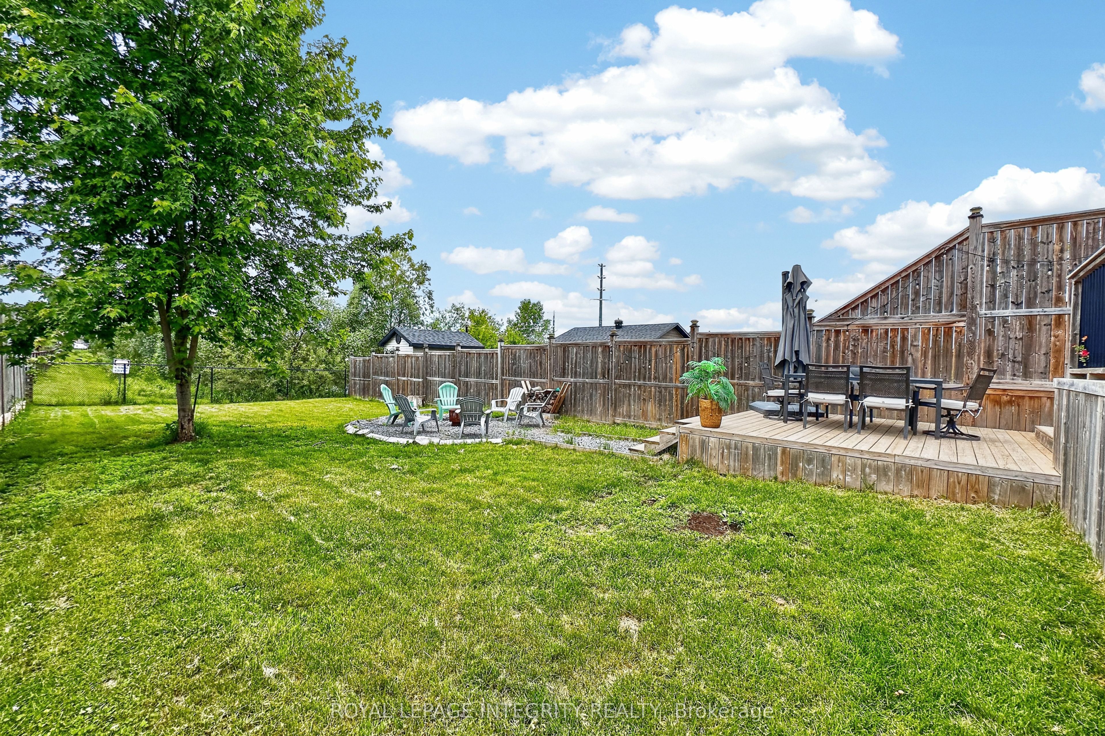 198 Bourdeau Boulevard Property Photo 3