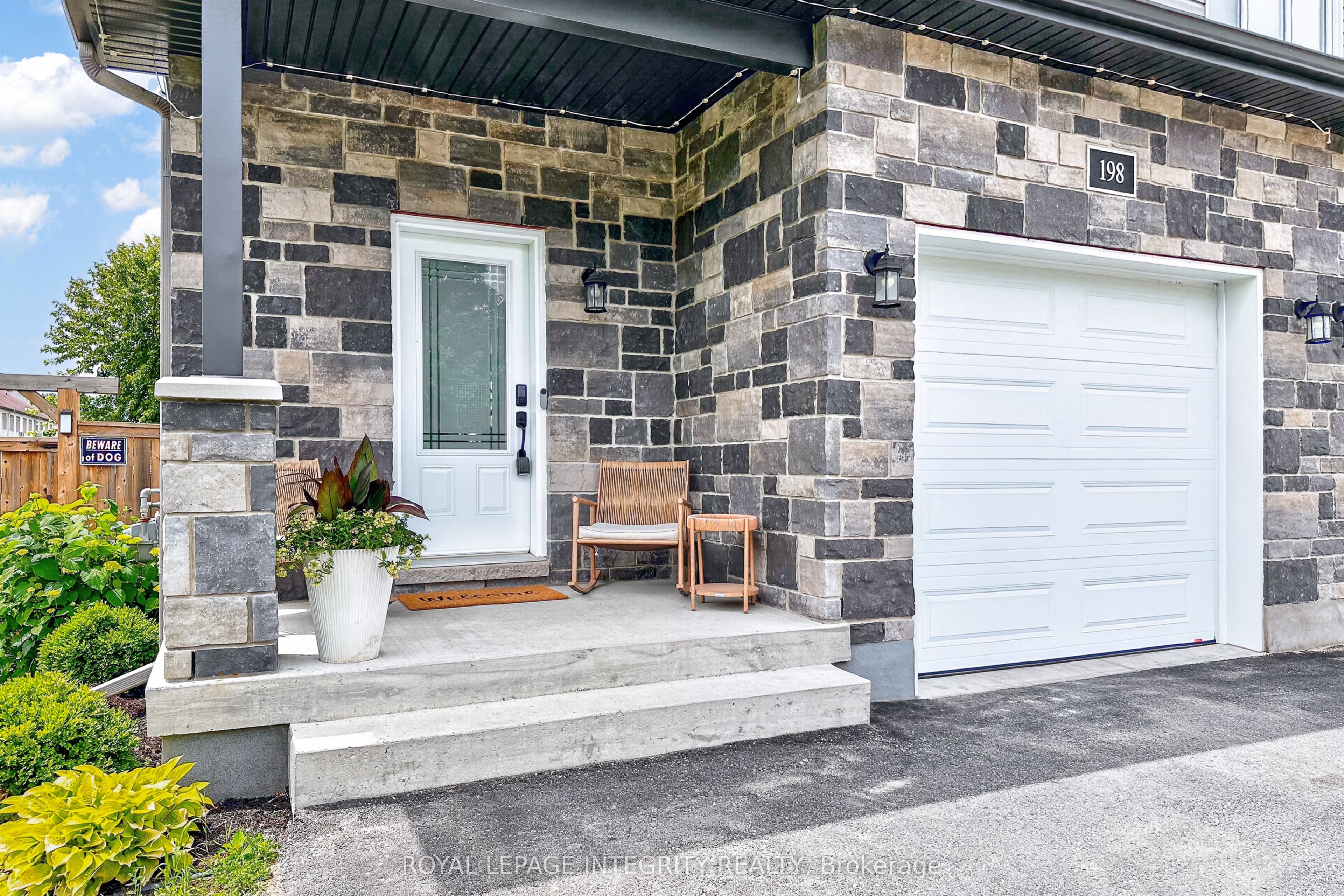 198 Bourdeau Boulevard Property Photo 4