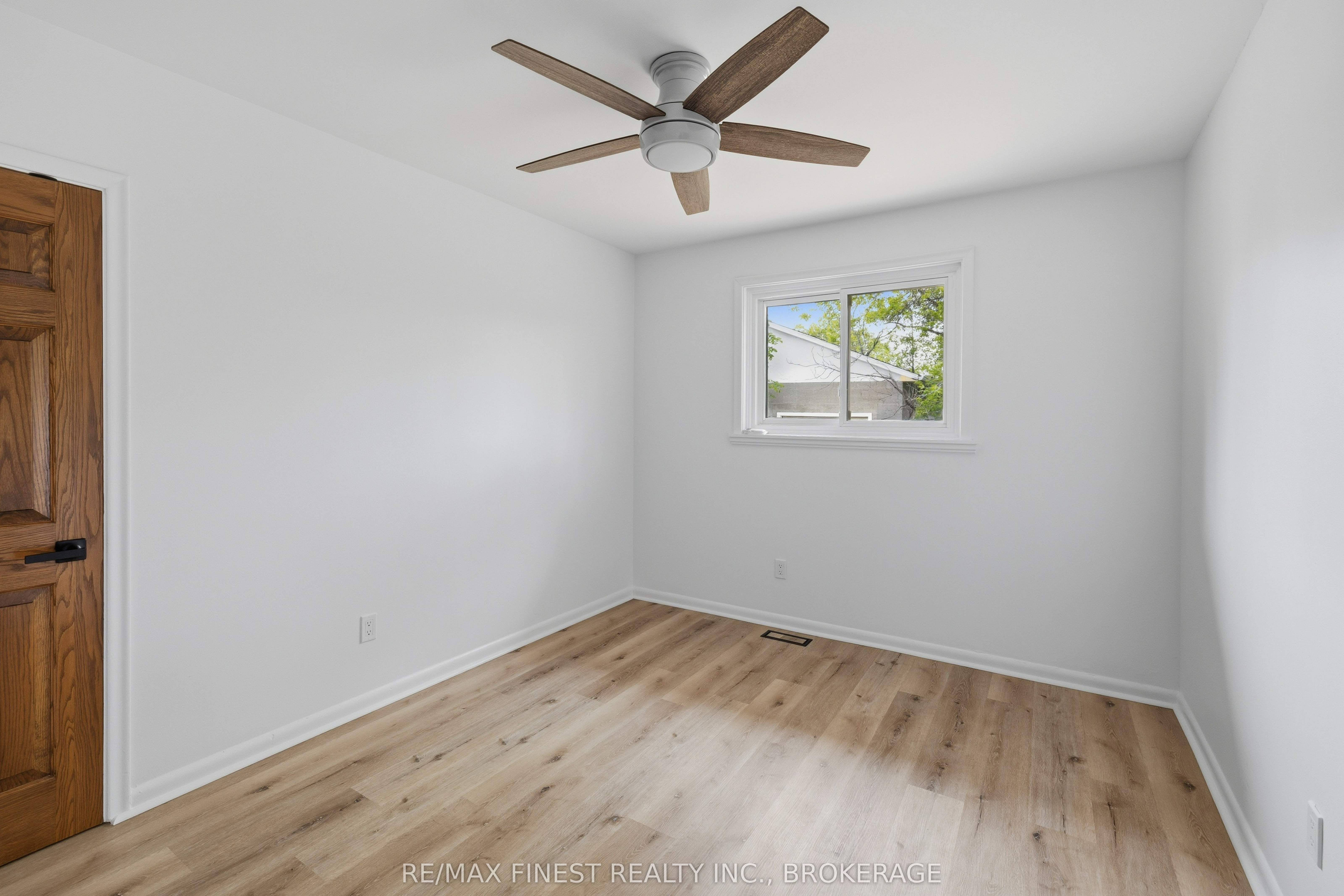 1604 Joyceville Road Property Photo 10