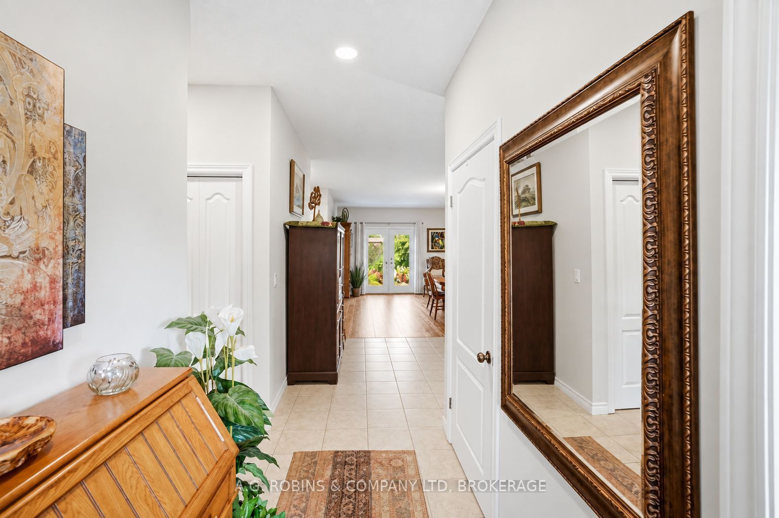 98 Maple Street Property Photo 6