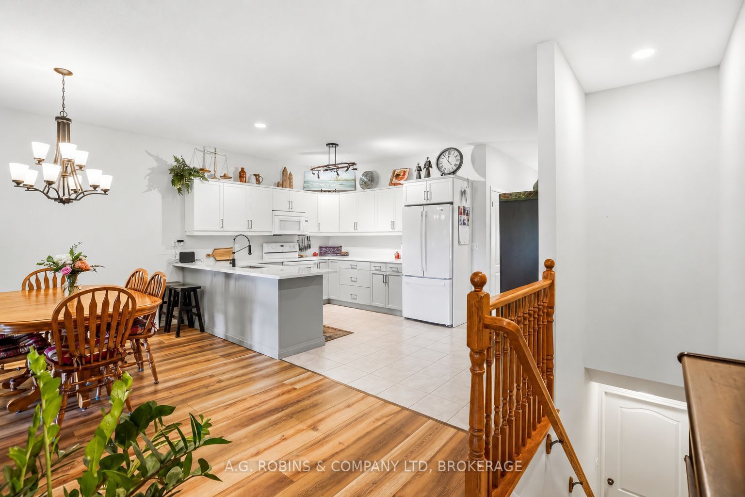 98 Maple Street Property Photo 12