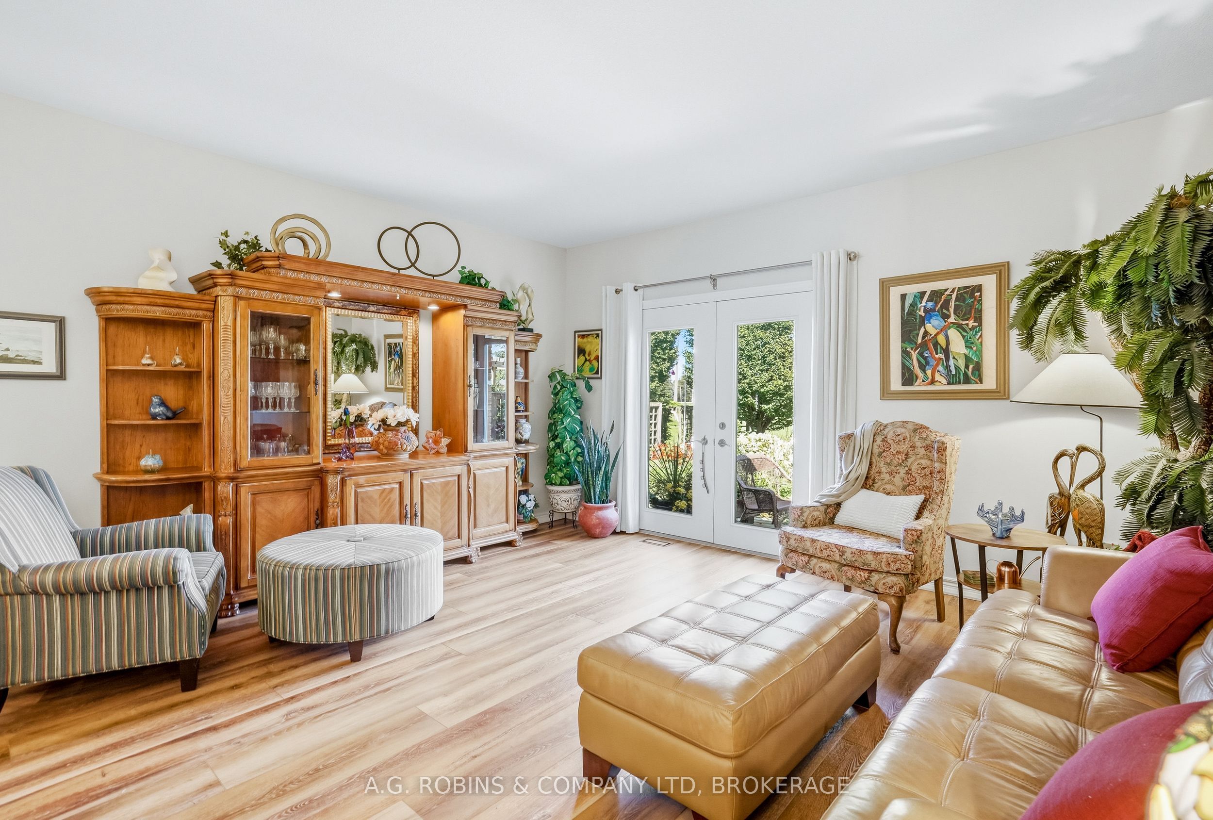 98 Maple Street Property Photo 15