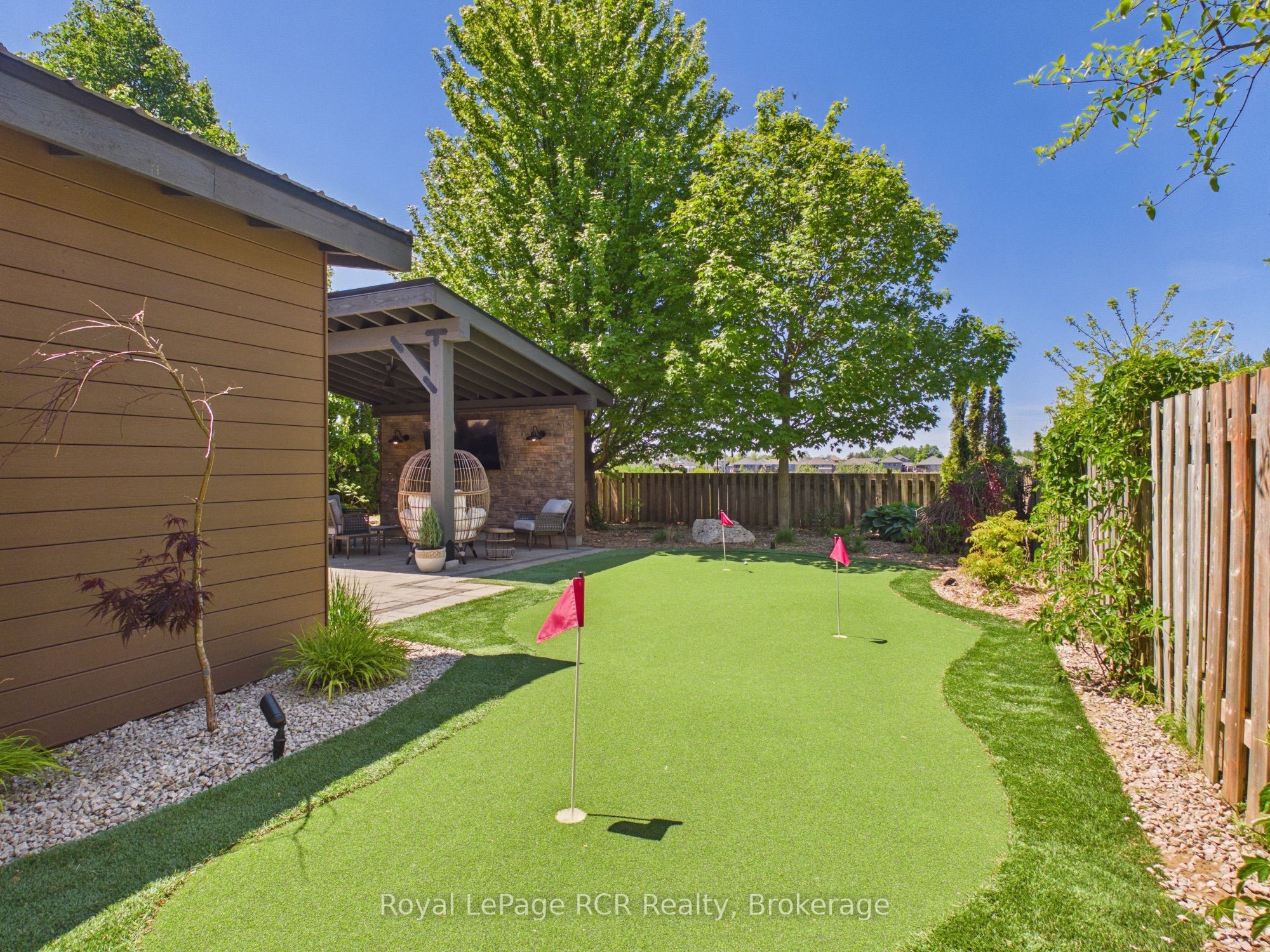 350 Stickel Street Property Photo 6