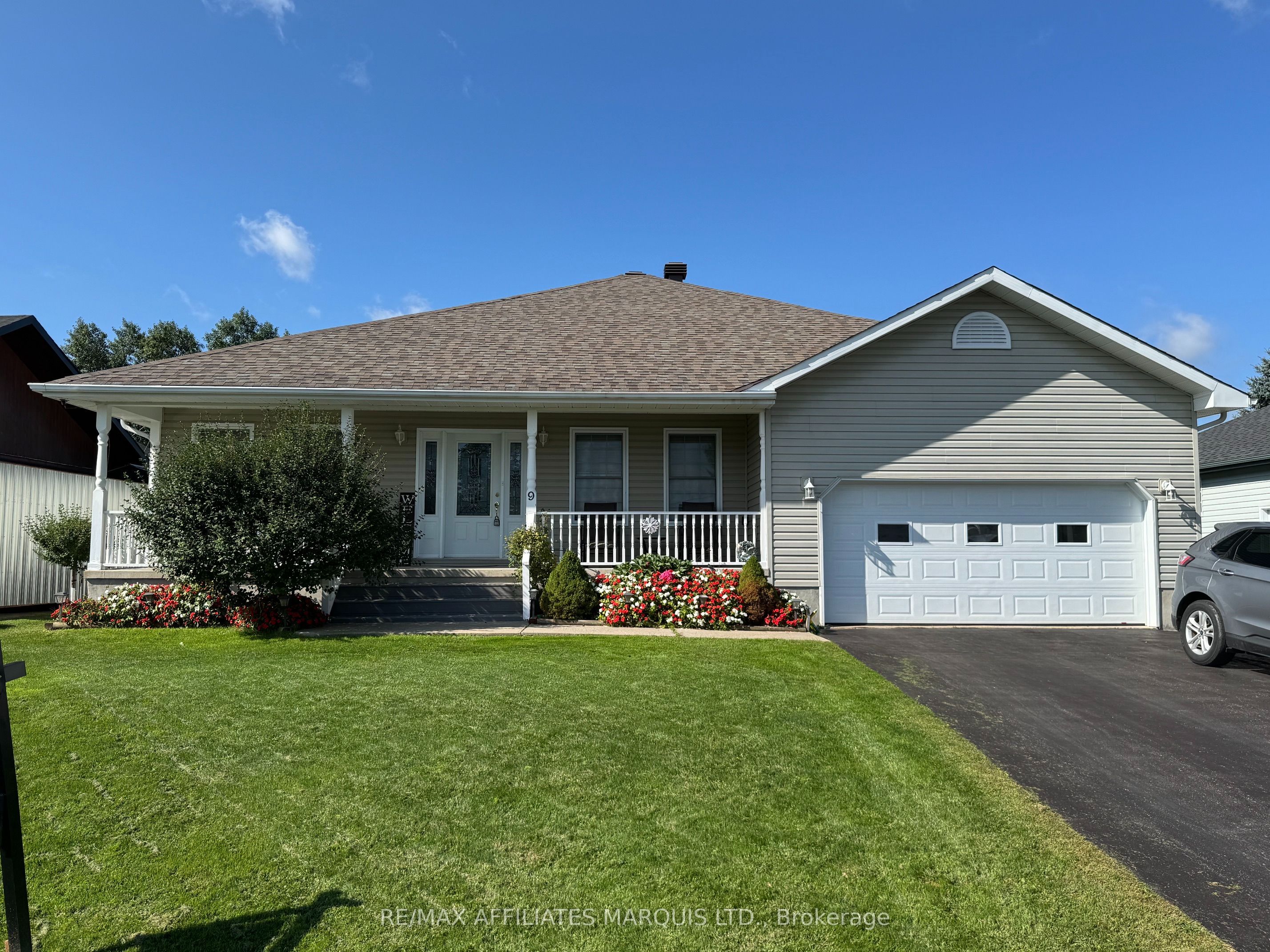 9 Grove Street Property Photo 1