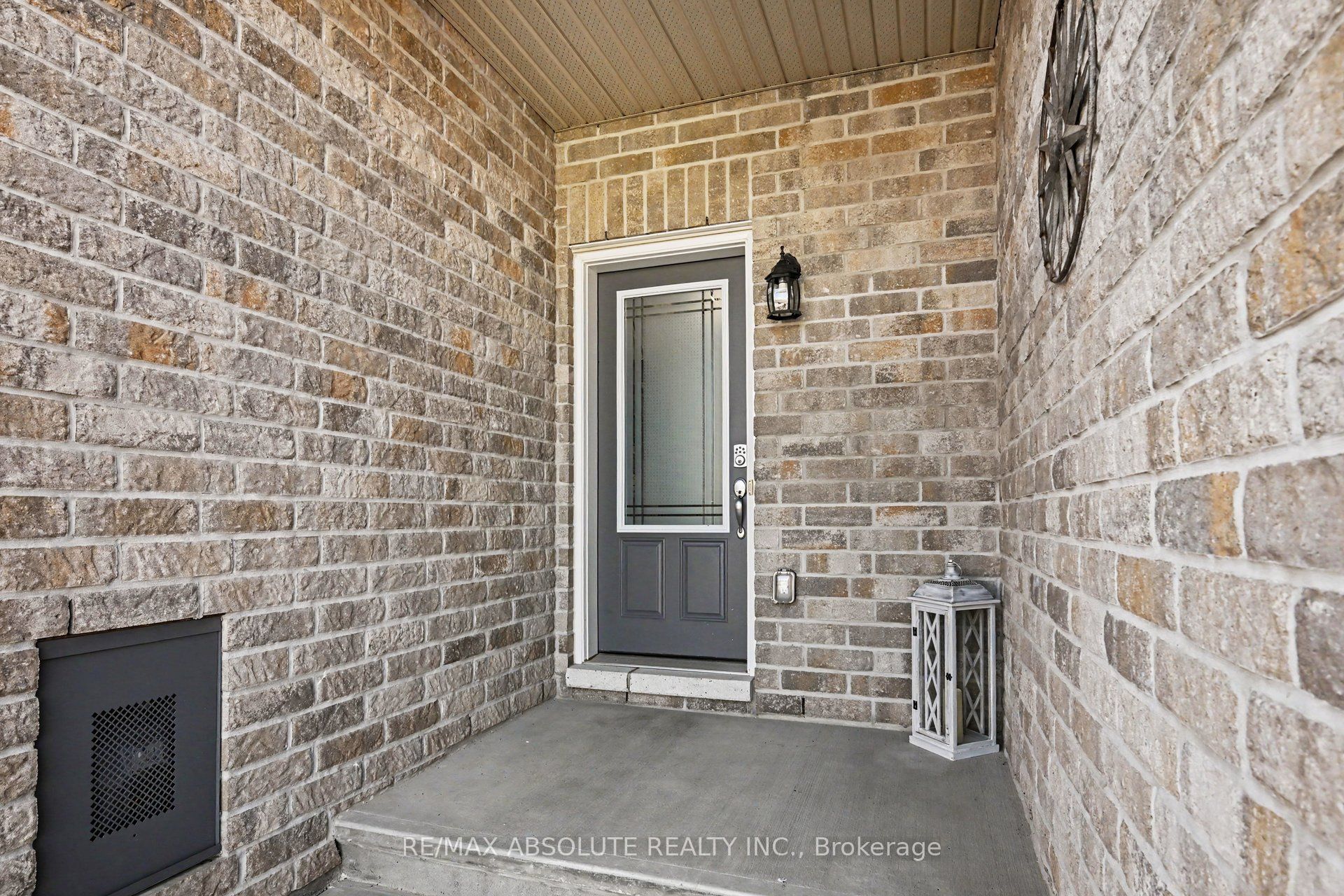 96 Bellwood Drive Property Photo 2
