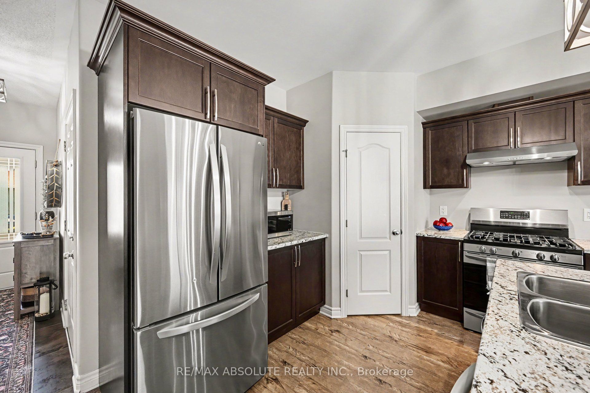 96 Bellwood Drive Property Photo 8